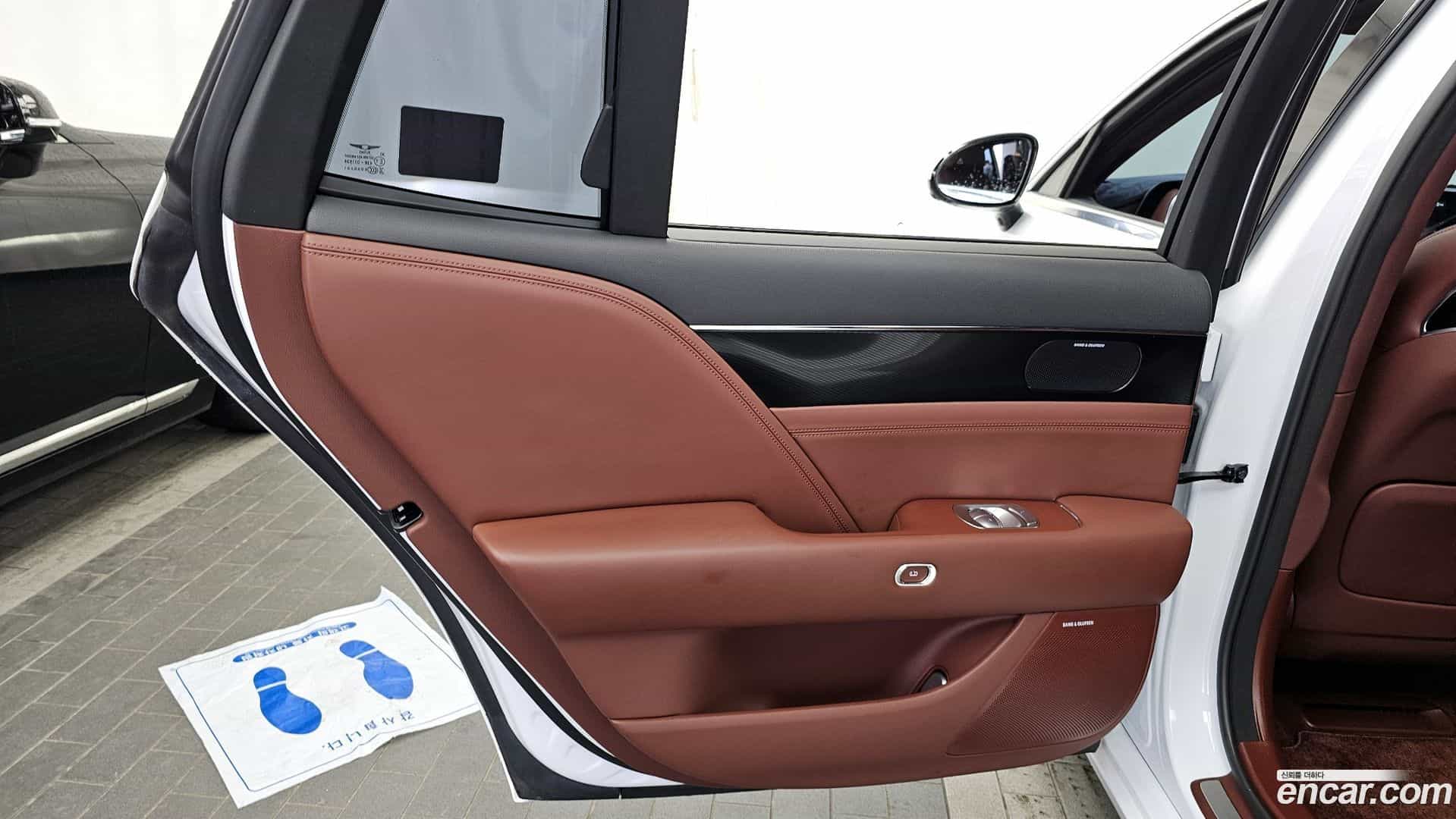 G90 Genesis 2023.5-INNER-035