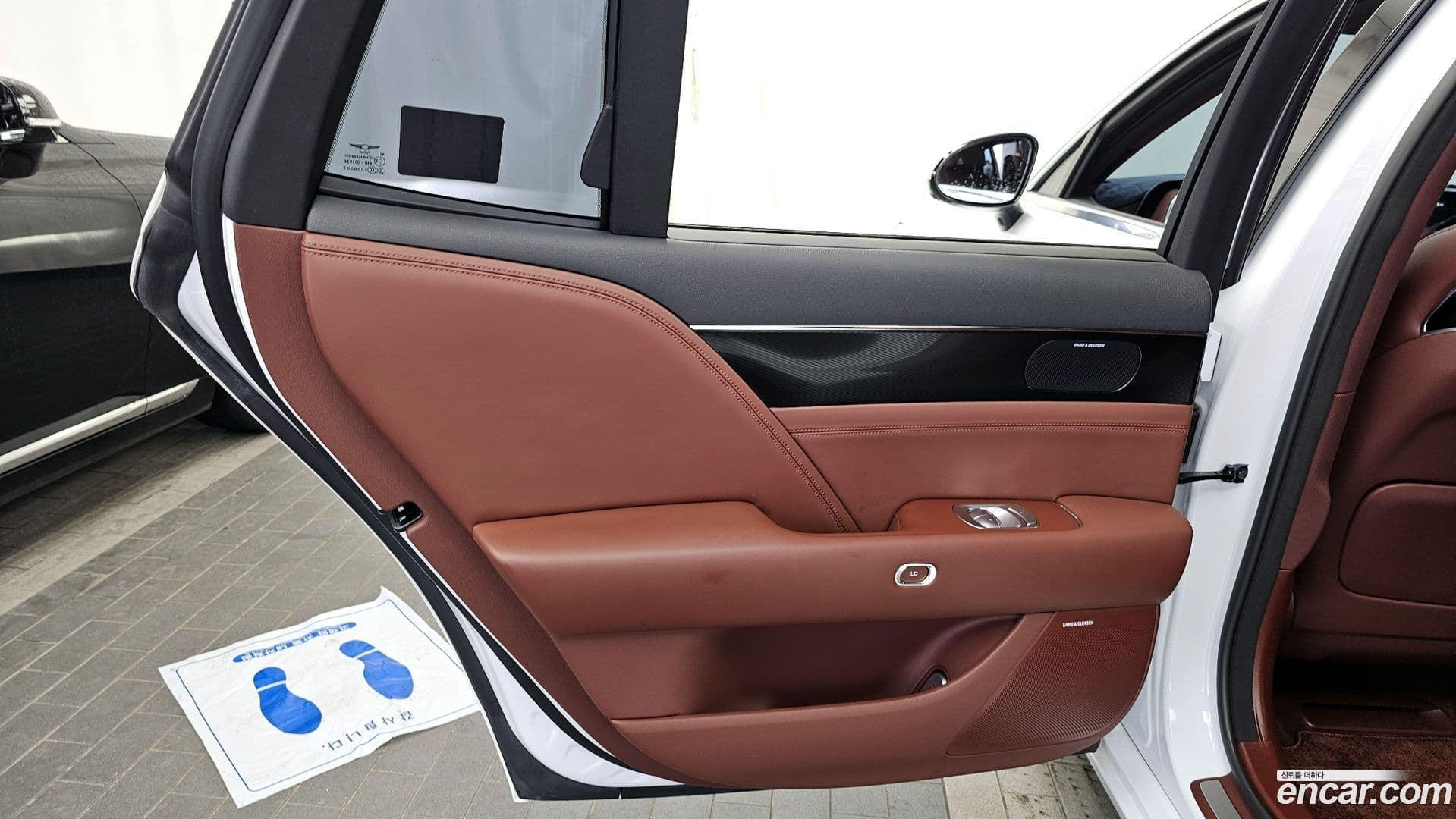 Main__Slider__Photo:G90 Genesis 2023.5-24