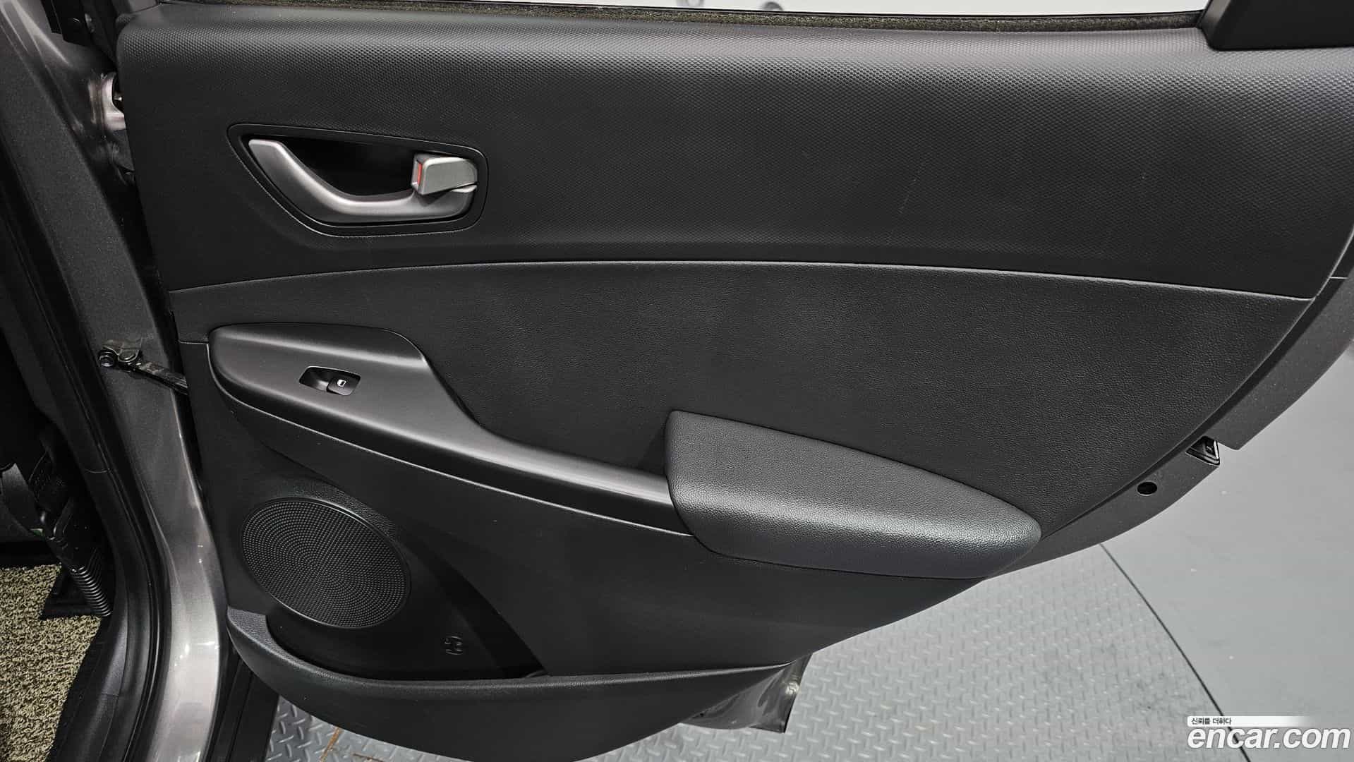 Kona Hyundai 2017.7-INNER-035