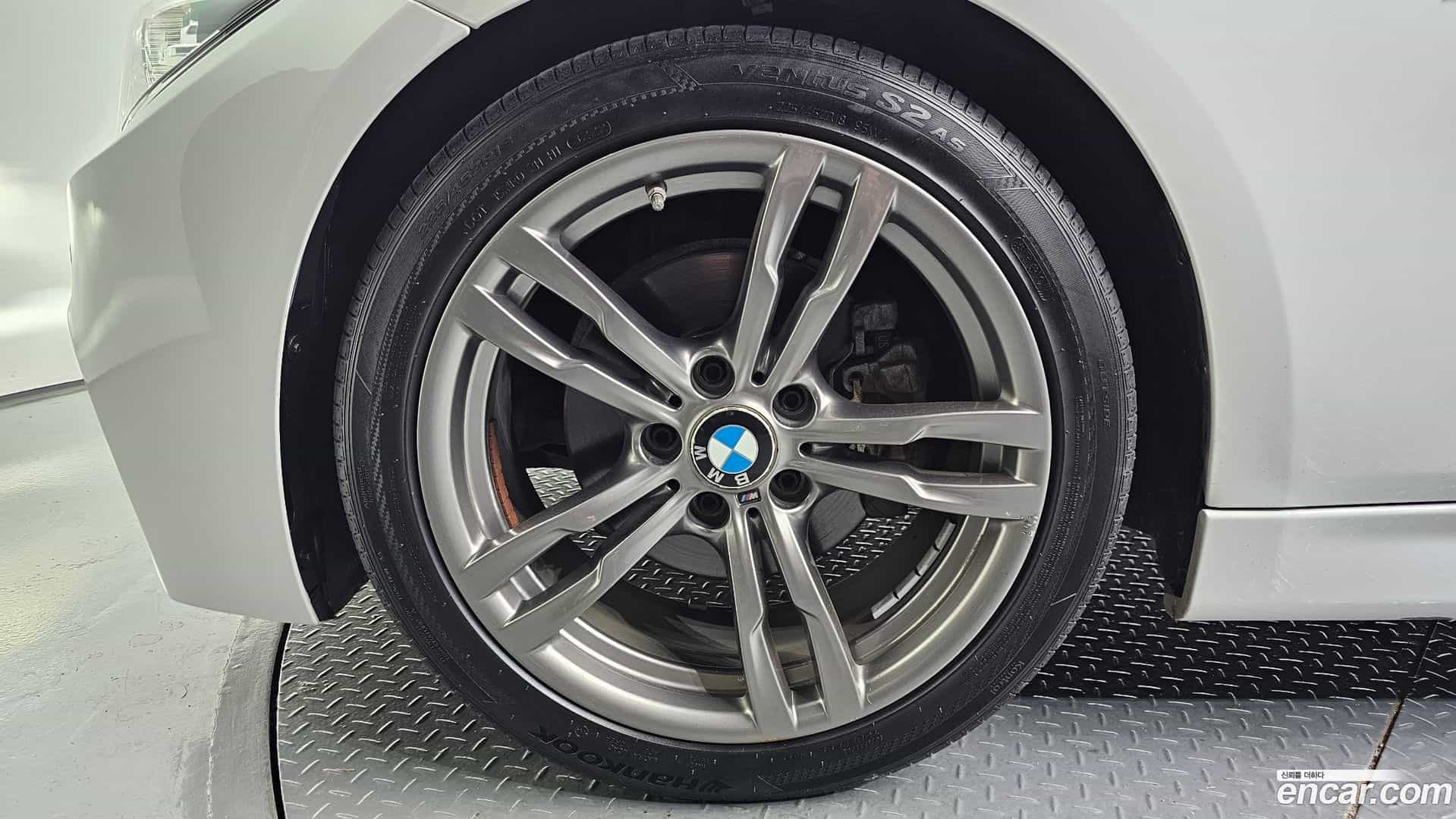3-Series BMW 2017.5-OUTER-005