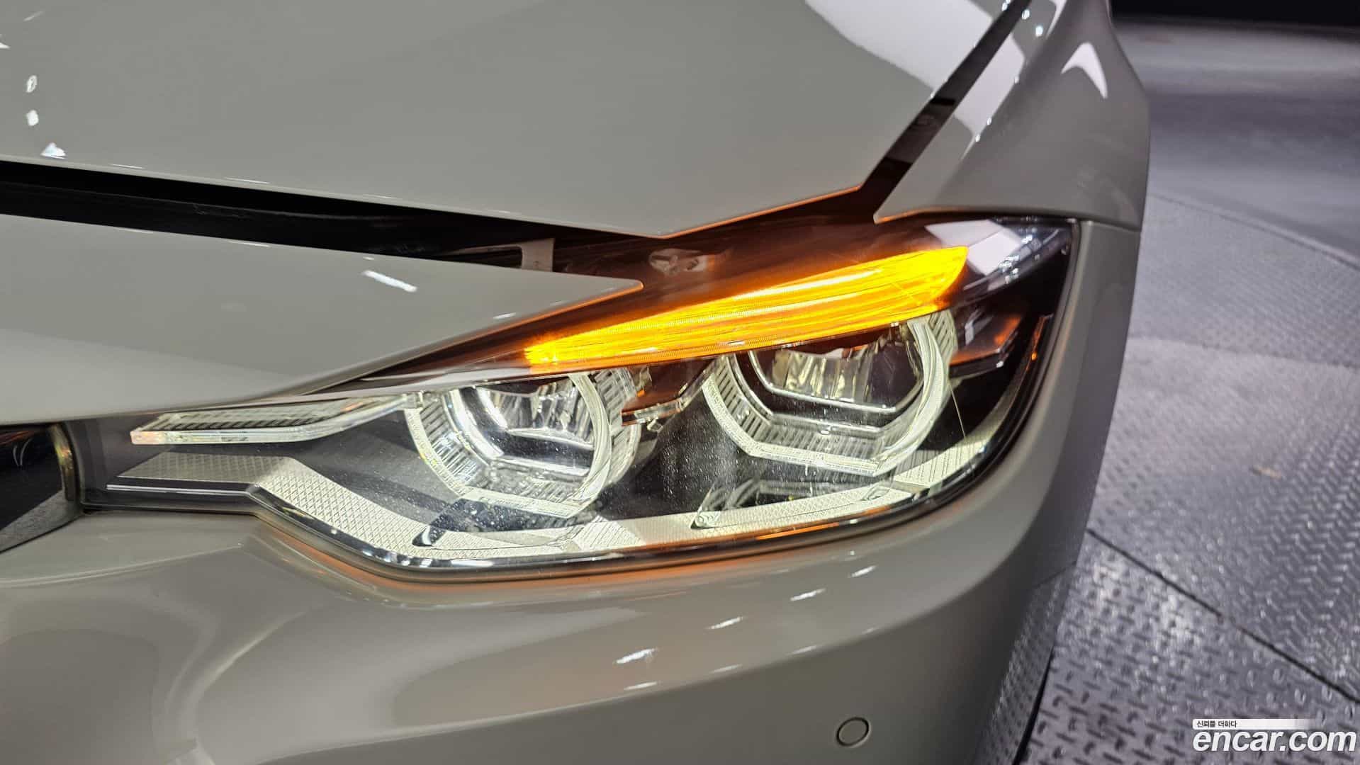 3-Series BMW 2017.5-OUTER-032