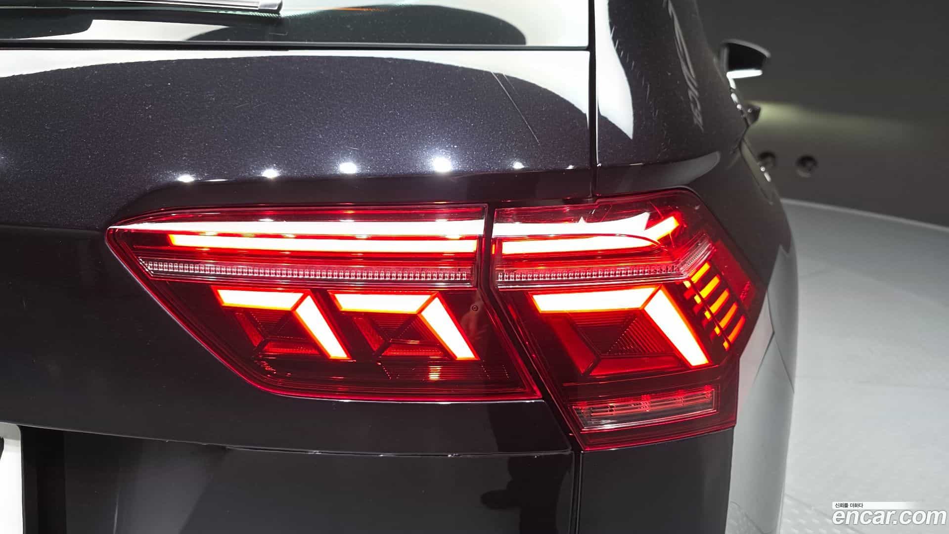 Tiguan Volkswagen 2023.6-OUTER-033