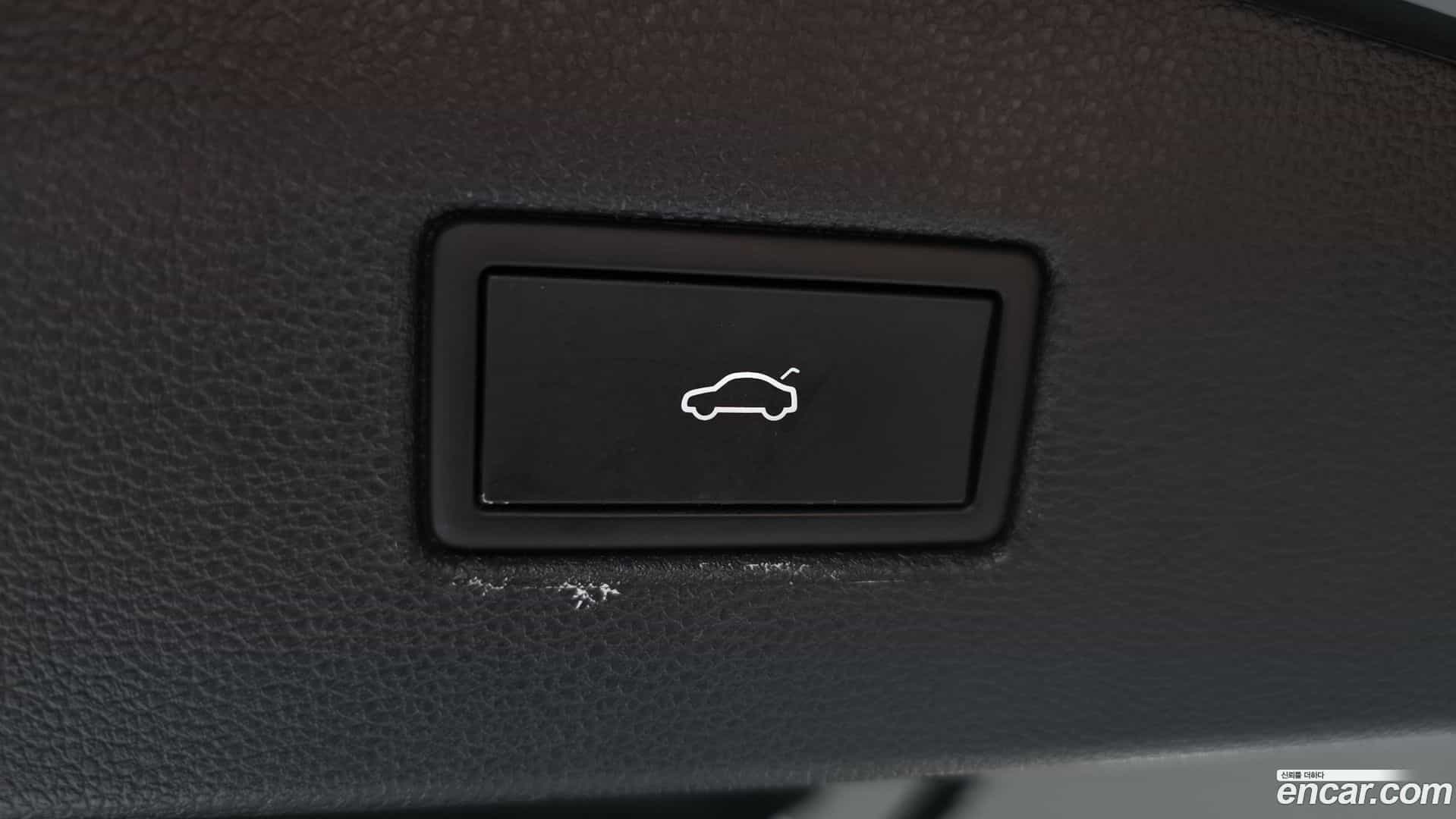 Tiguan Volkswagen 2023.6-OPTION-040