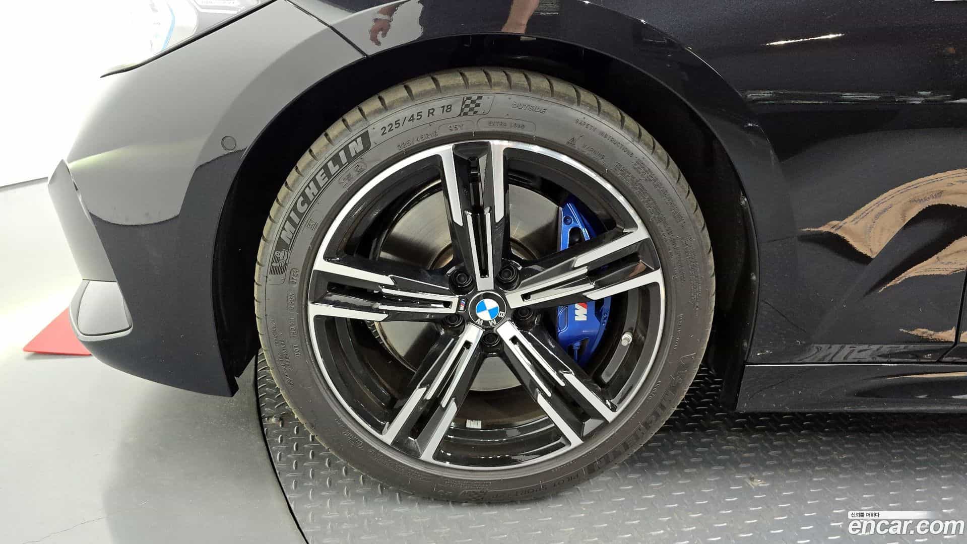 3-Series BMW 2024.5-OUTER-005