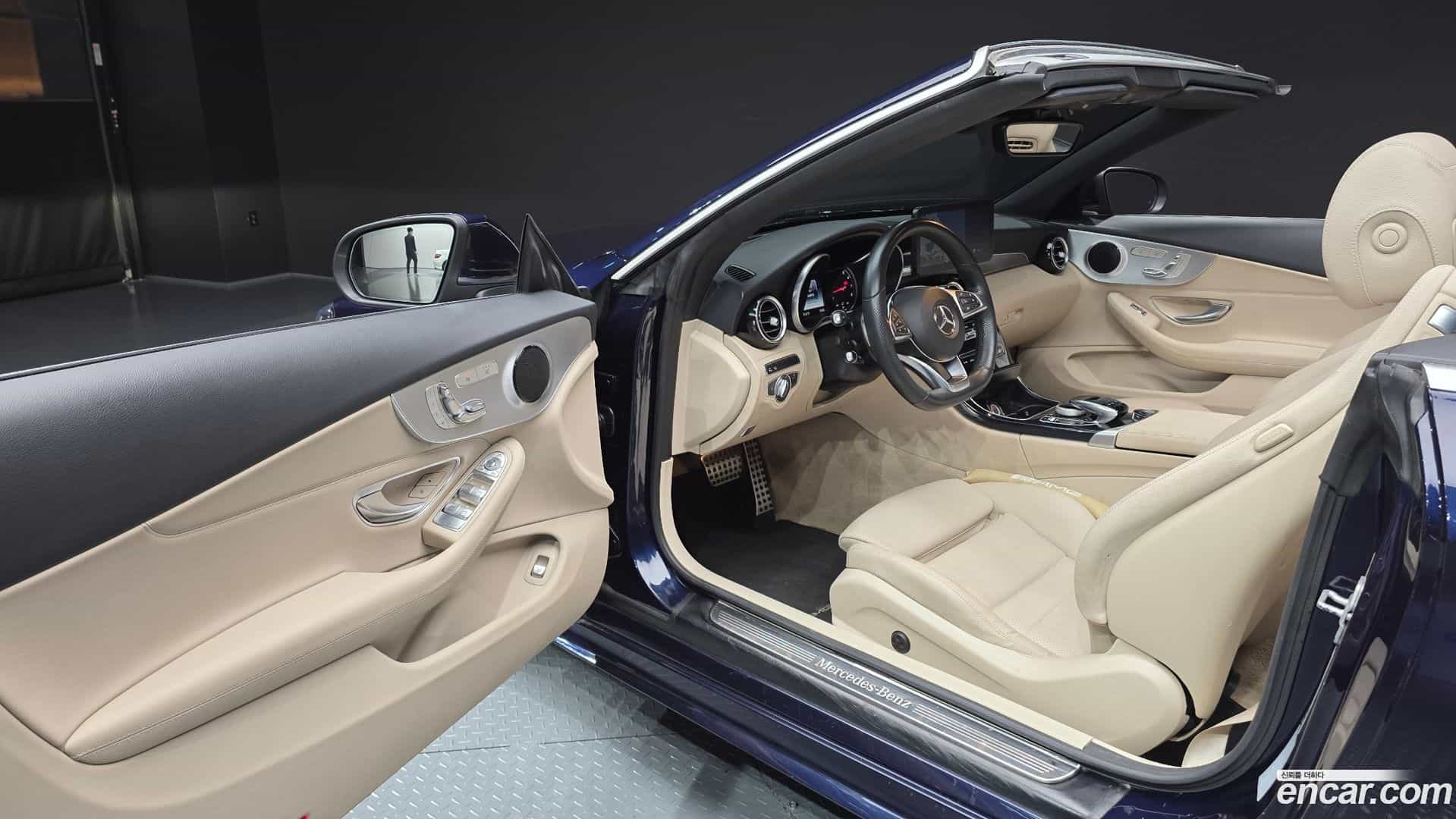 C-Class Mercedes-Benz 2017.5-INNER-010