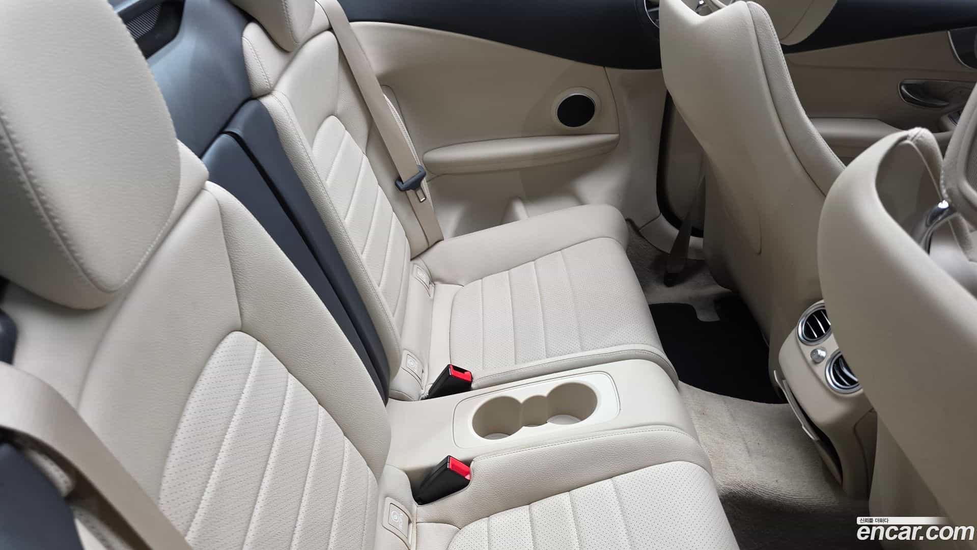 C-Class Mercedes-Benz 2017.5-OPTION-015