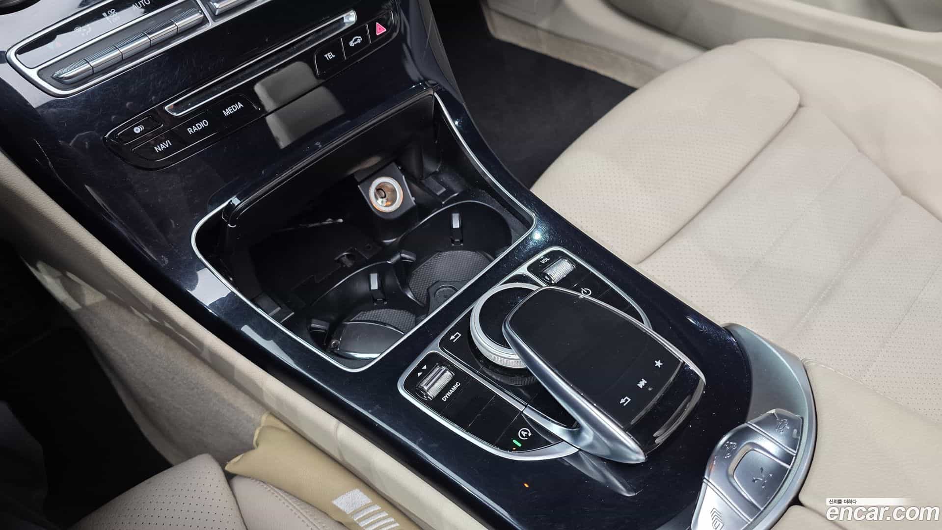 C-Class Mercedes-Benz 2017.5-OPTION-020