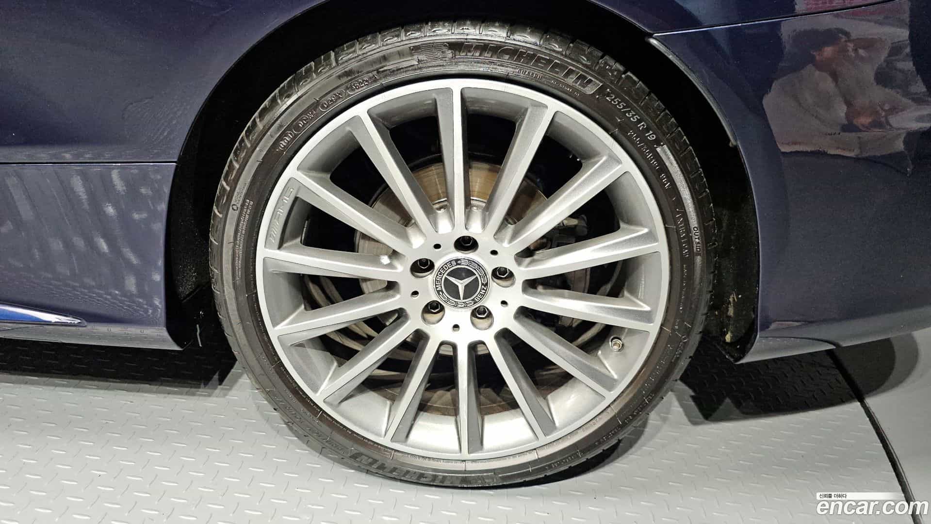 C-Class Mercedes-Benz 2017.5-OUTER-031