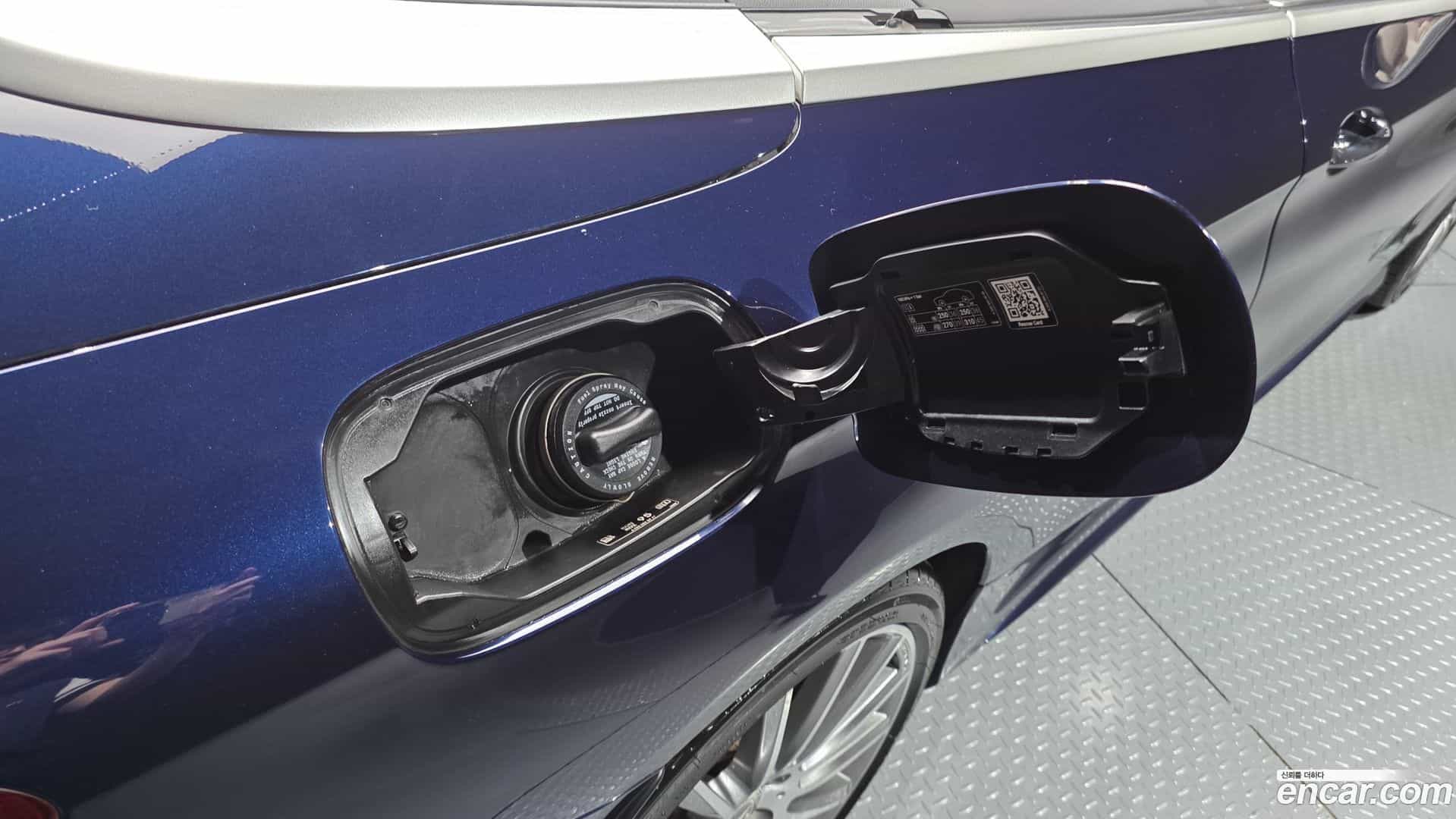 C-Class Mercedes-Benz 2017.5-OPTION-041
