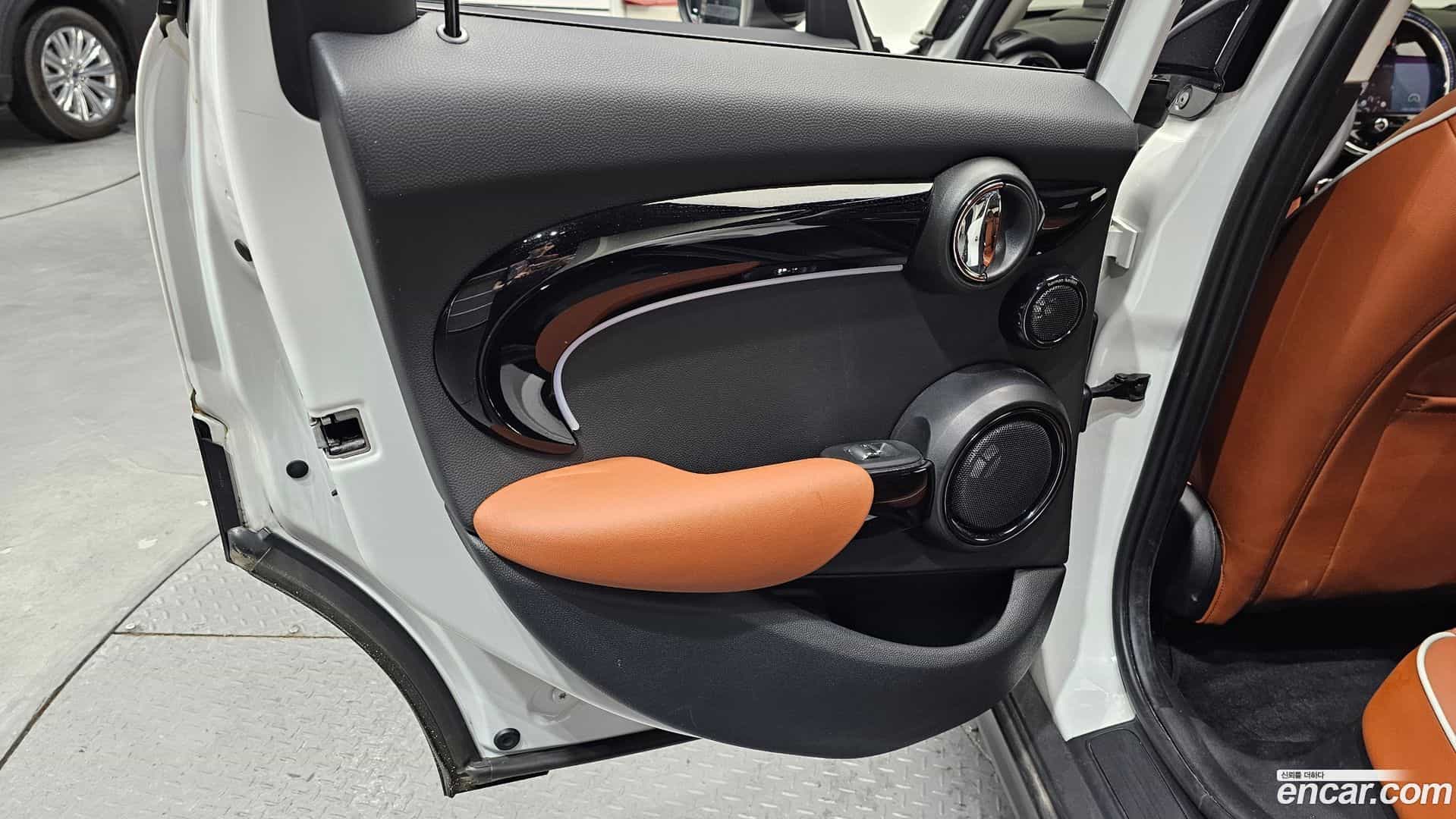 Cooper Mini 2023.9-INNER-035