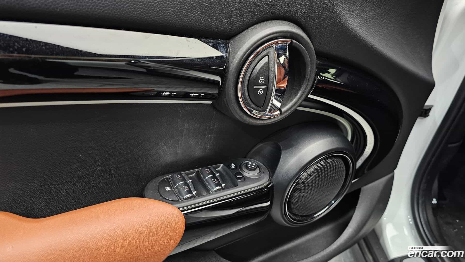 Cooper Mini 2023.9-OPTION-040