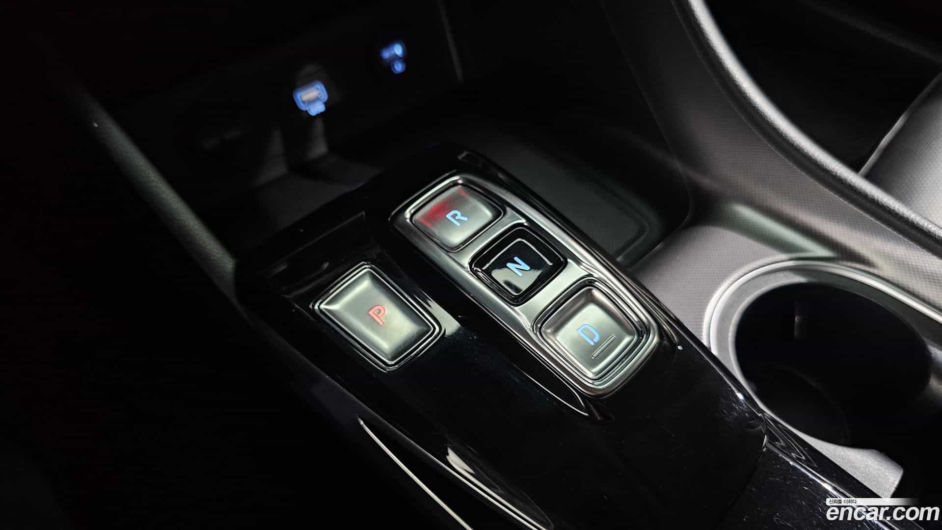 Sonata Hyundai 2022.1-INNER-009
