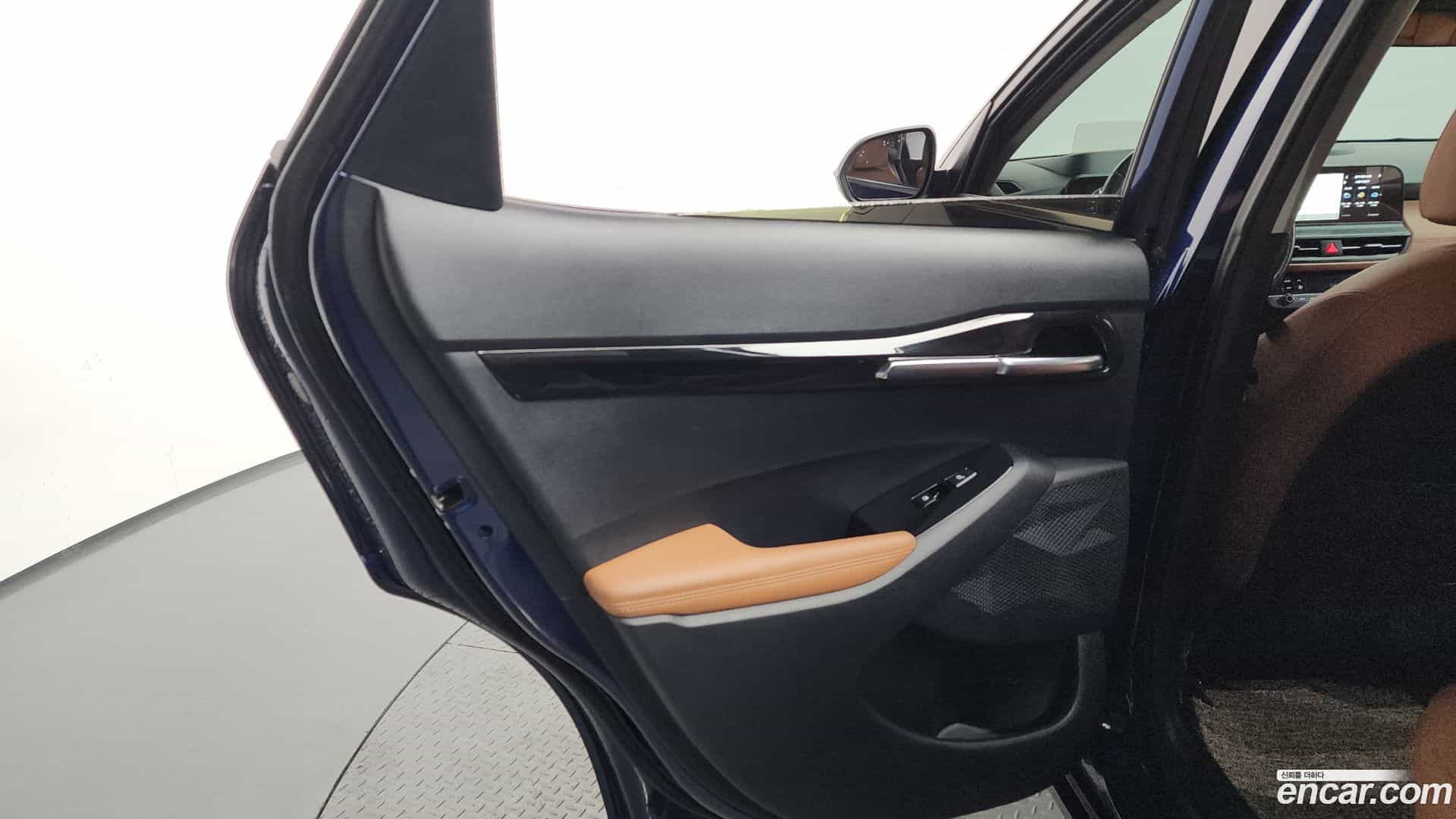 Seltos Kia 2023.4-INNER-035