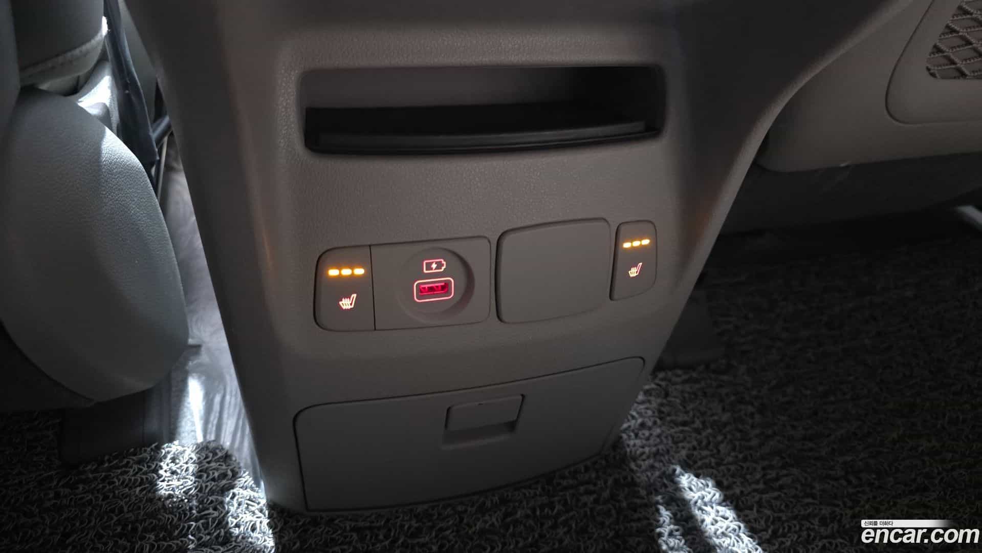 Canival Kia 2018.6-OPTION-024