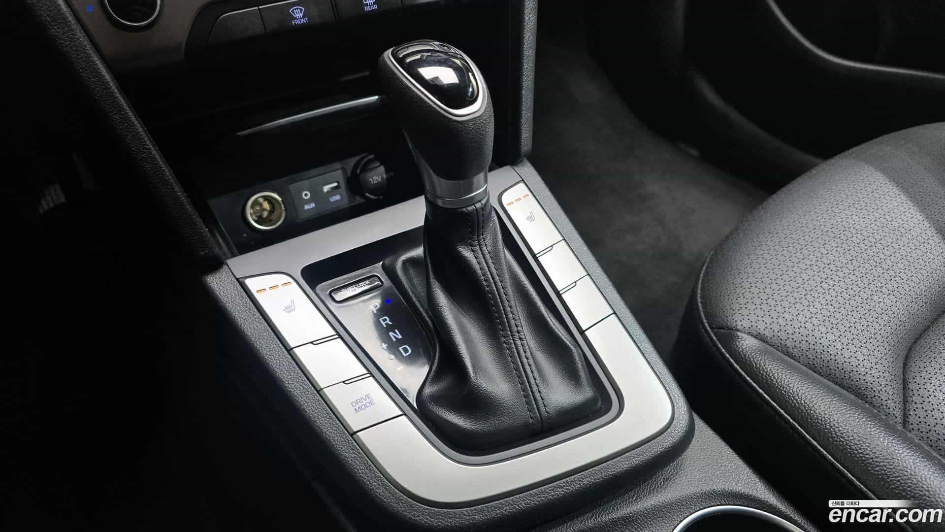 AVANTE Hyundai 2017.6-INNER-009