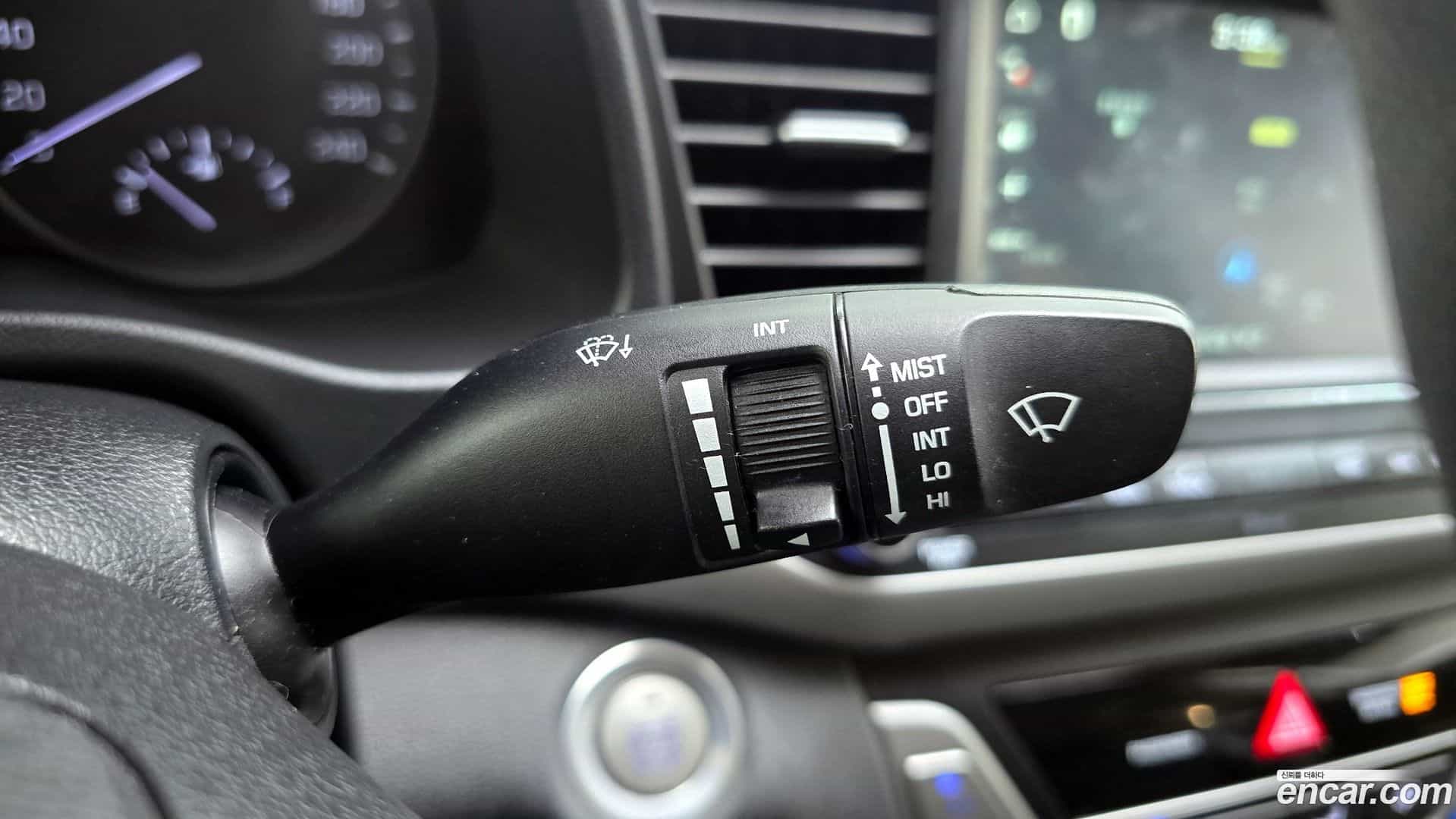 AVANTE Hyundai 2017.6-OPTION-024