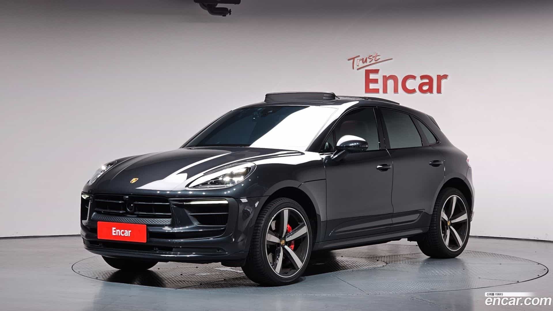 Macan Porsche 2023.7-OUTER-001