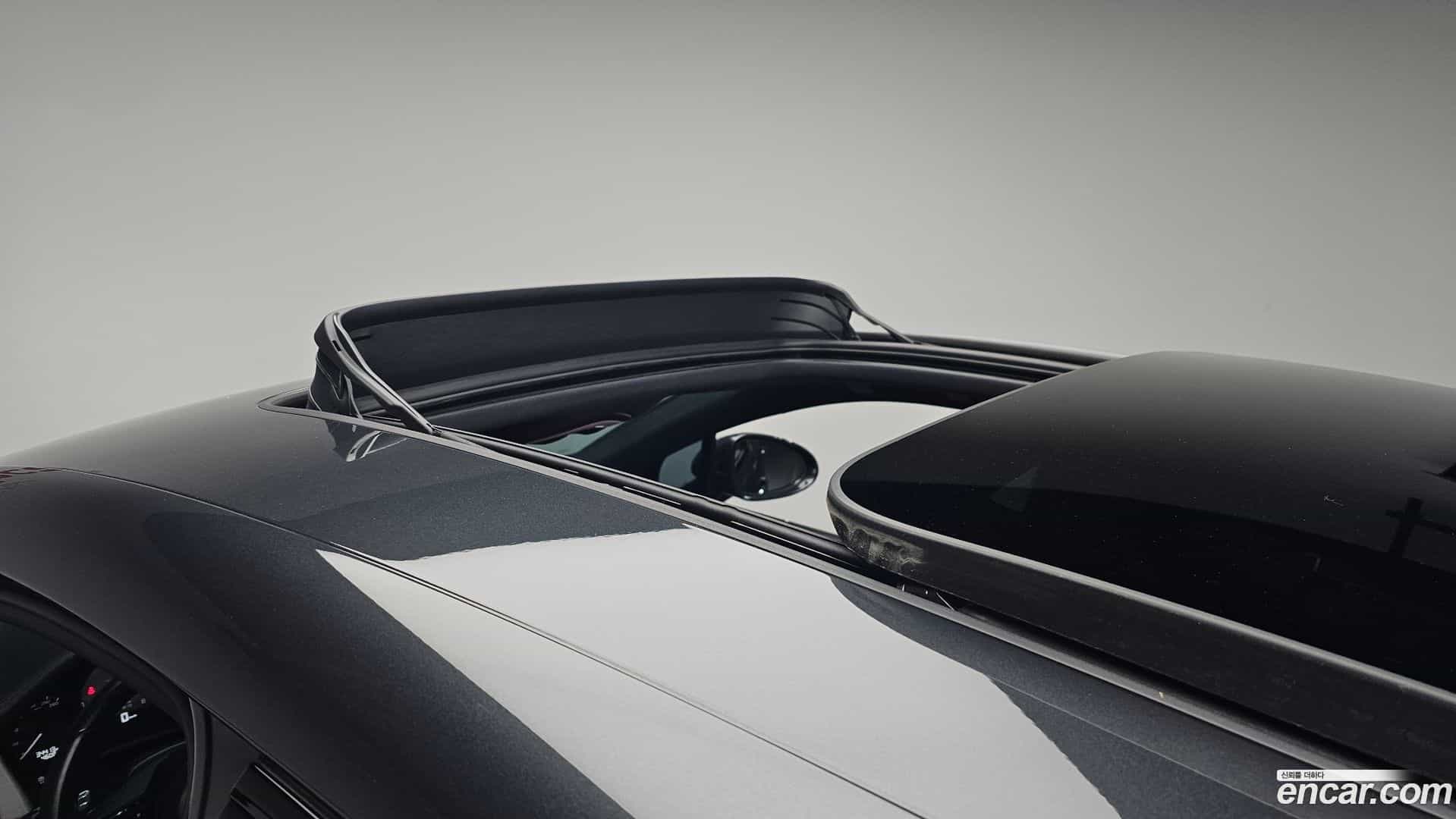 Macan Porsche 2023.7-OPTION-019