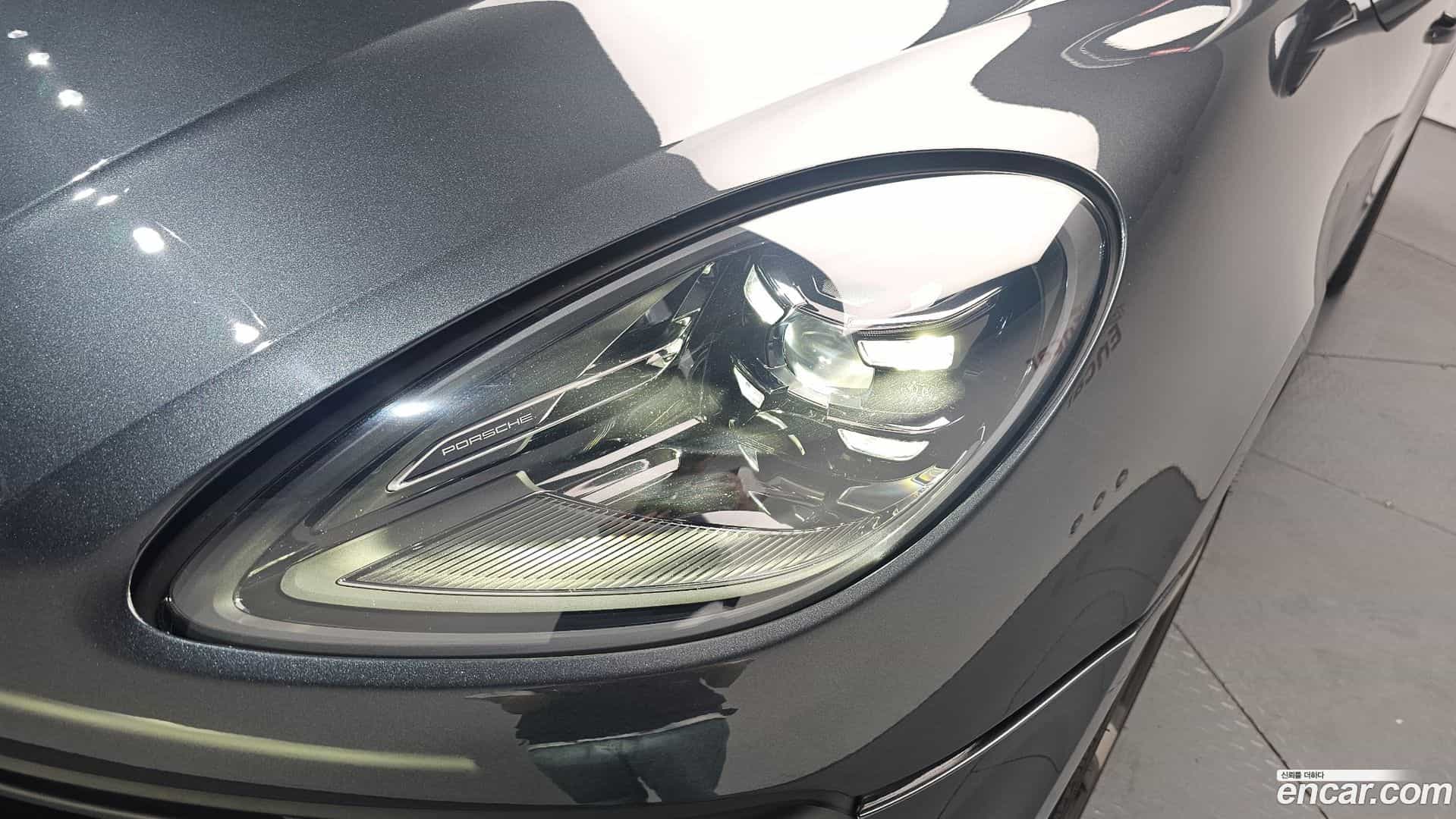 Macan Porsche 2023.7-OUTER-032