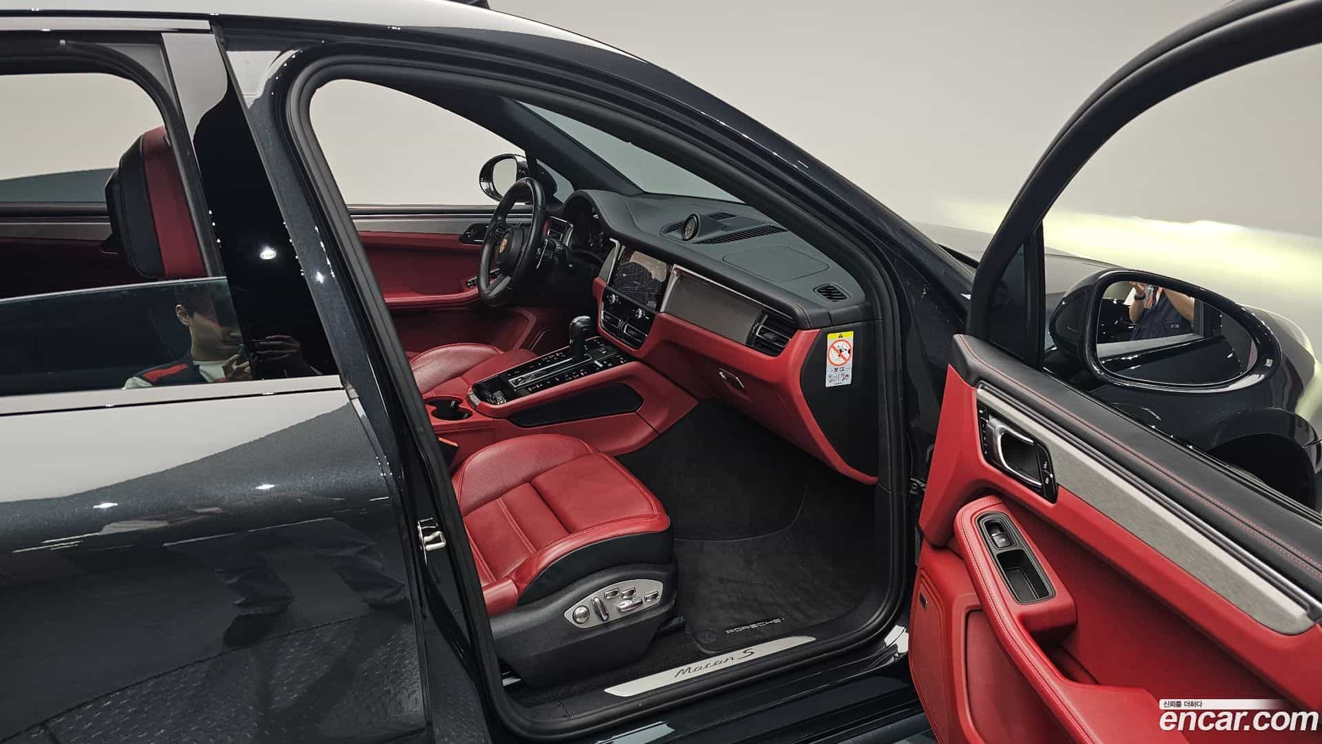 Macan Porsche 2023.7-INNER-036
