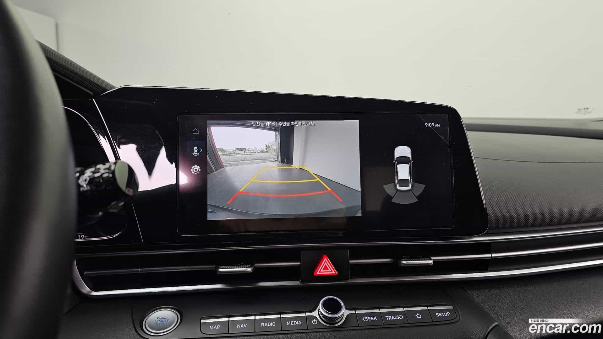 AVANTE Hyundai 2021.11-OPTION-019