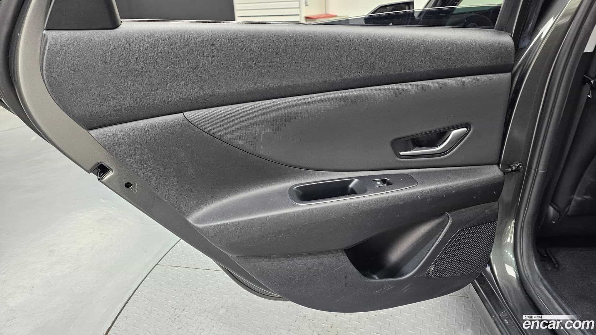 AVANTE Hyundai 2021.11-INNER-035