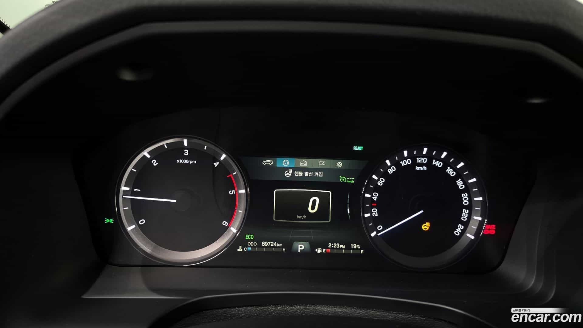 Rexton KG Mobility 2018.6-INNER-008