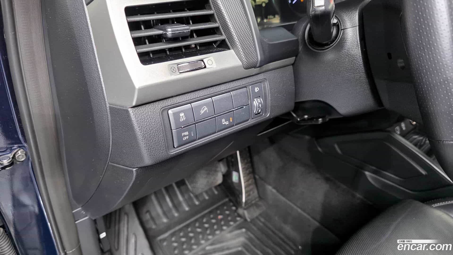 Rexton KG Mobility 2018.6-OPTION-021