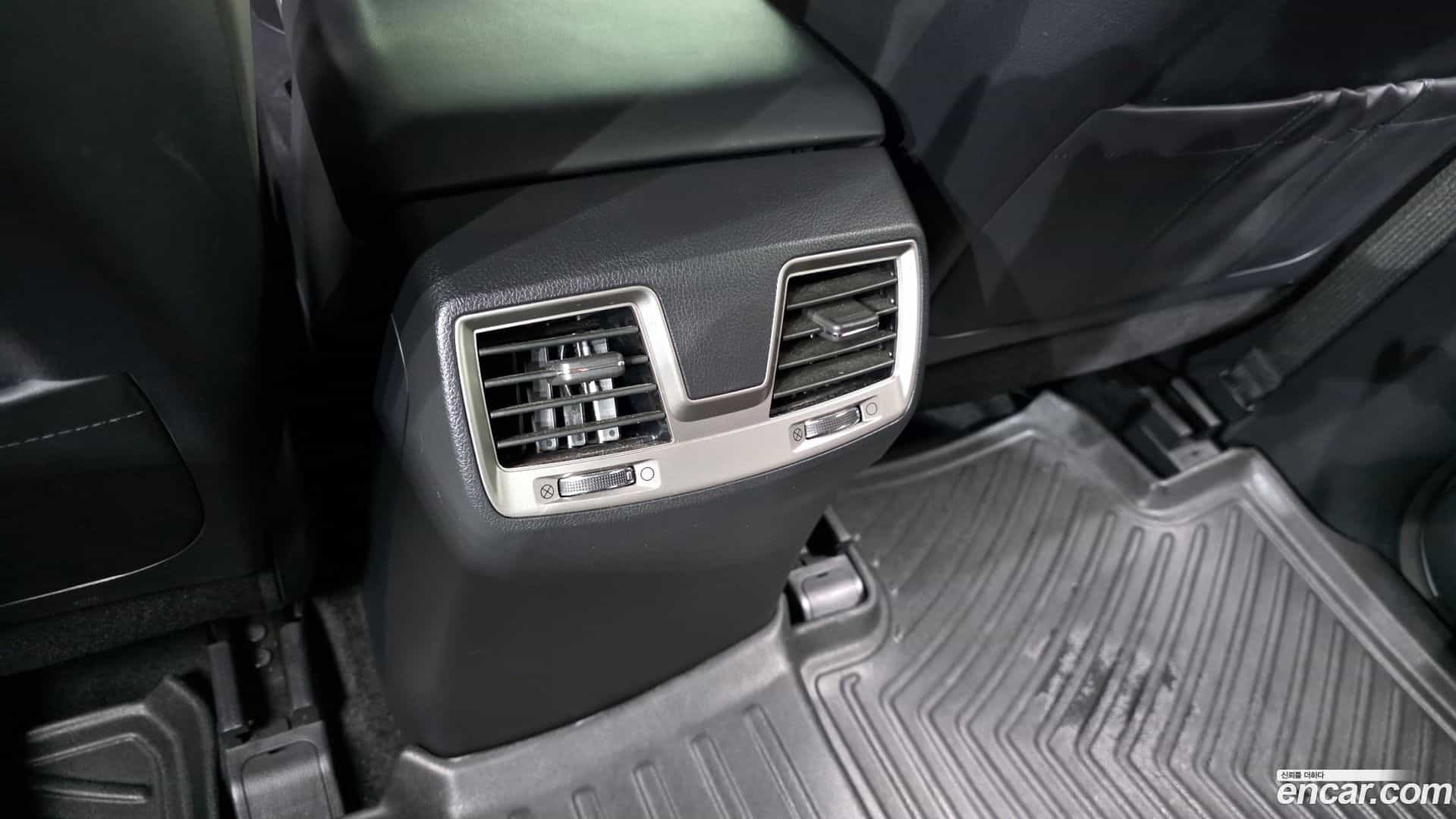 Rexton KG Mobility 2018.6-OPTION-042
