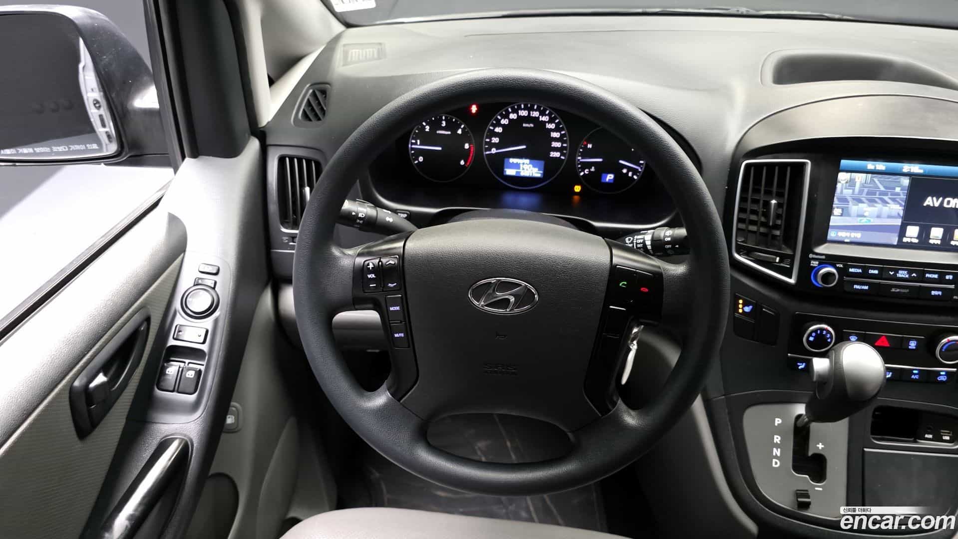 Starex Hyundai 2018.2-OPTION-017