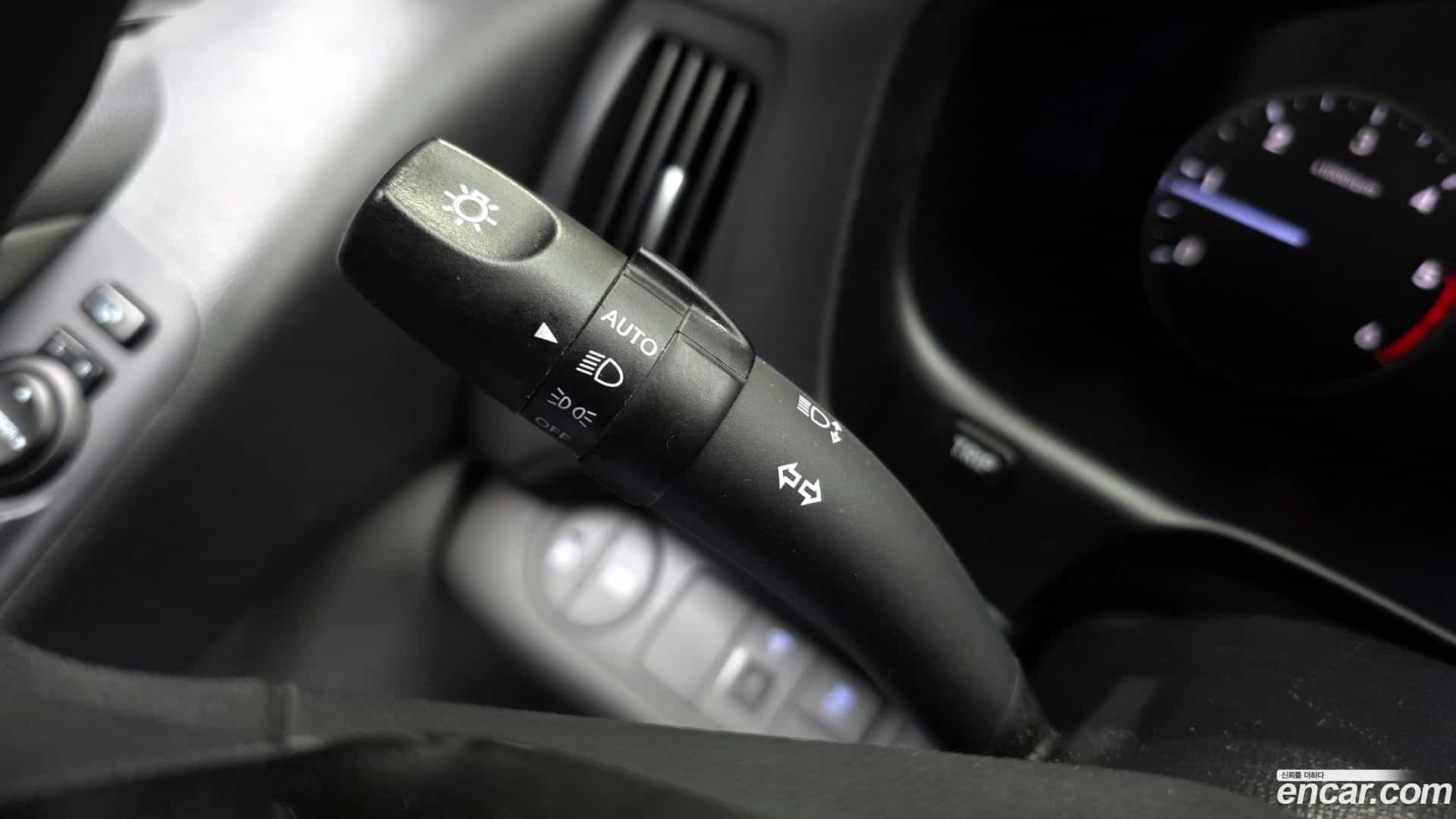 Starex Hyundai 2018.2-OPTION-021