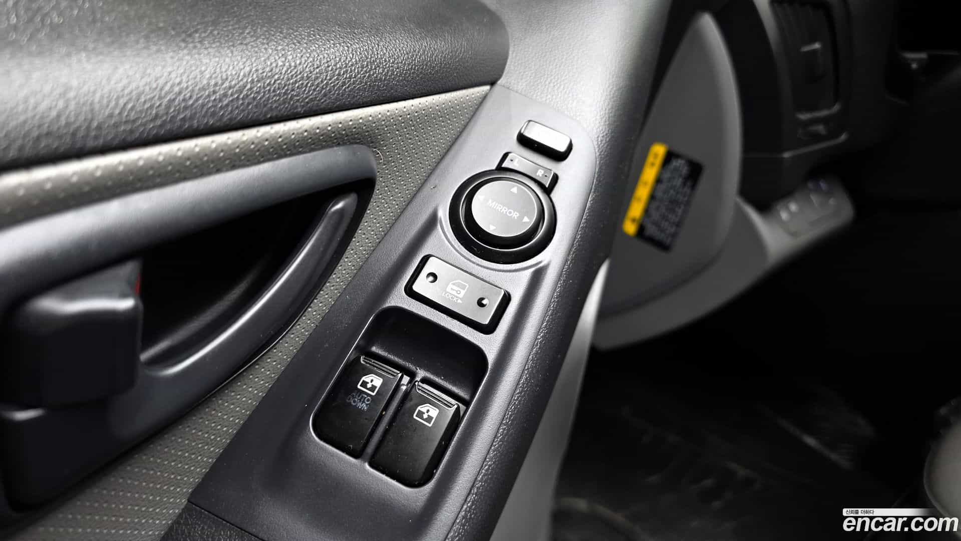 Starex Hyundai 2018.2-OPTION-022