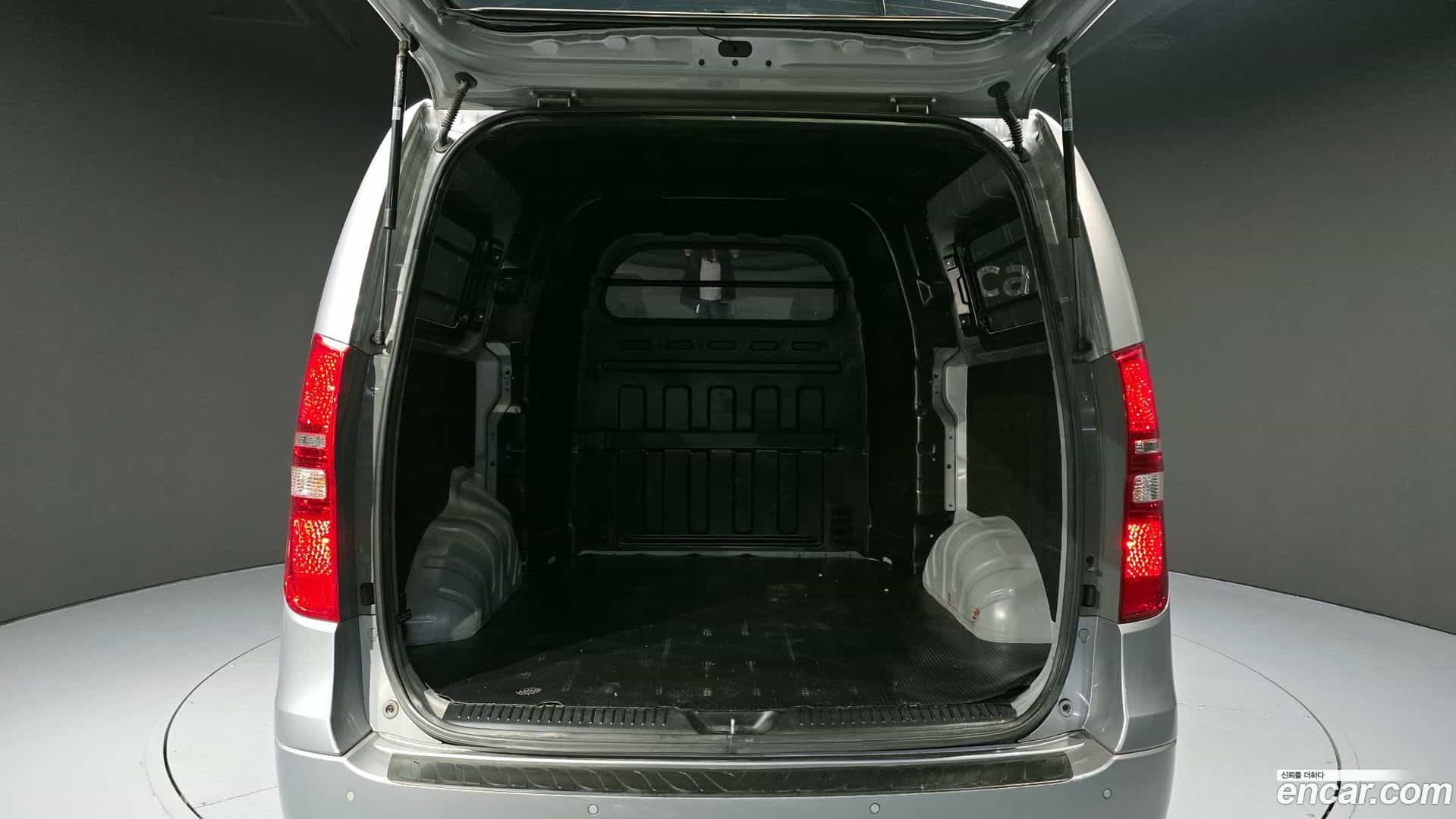 Starex Hyundai 2018.2-OPTION-024