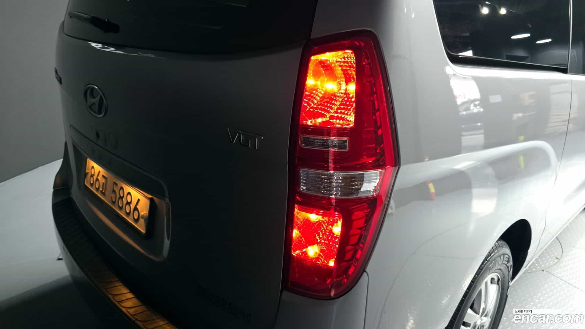 Starex Hyundai 2018.2-OUTER-033