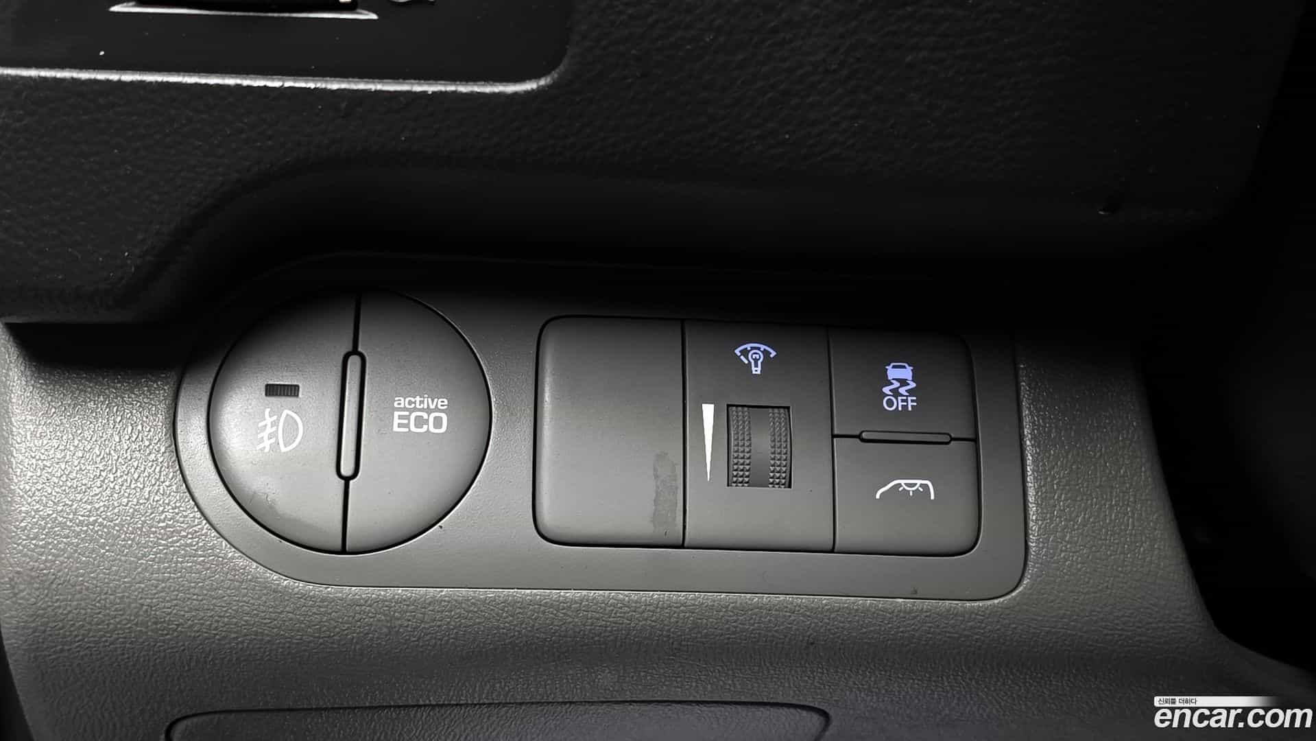 Starex Hyundai 2018.2-OPTION-041