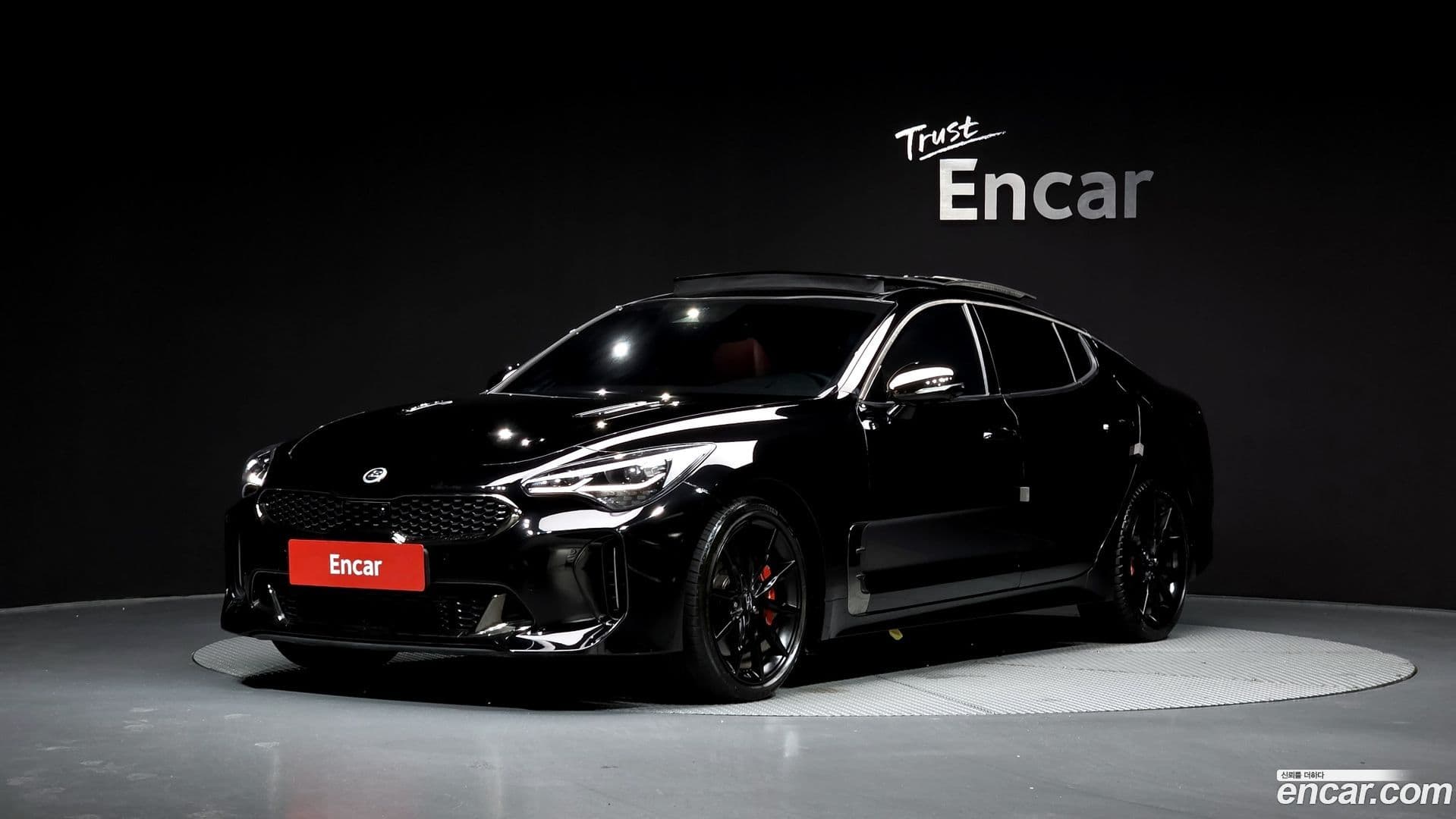 Main__Slider__Photo:Stinger Kia 2021.7-0