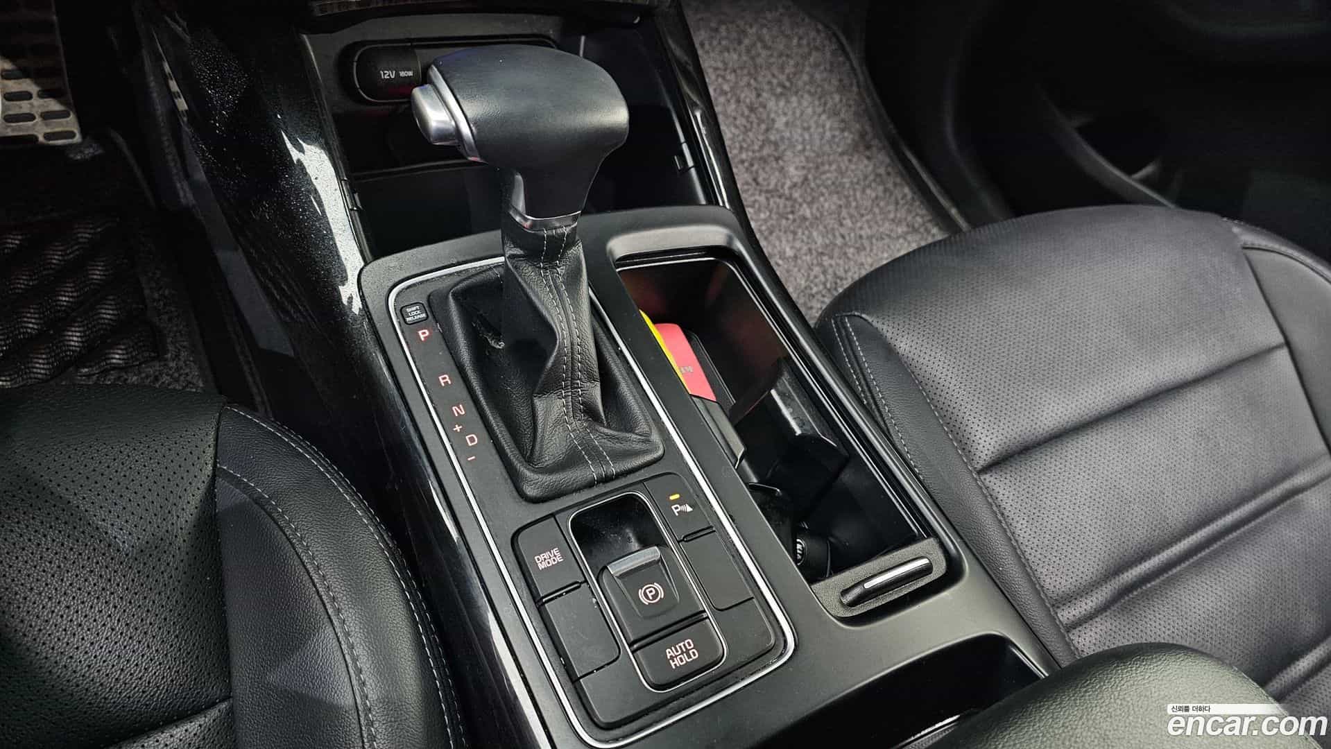 Sorento Kia 2018.6-INNER-009