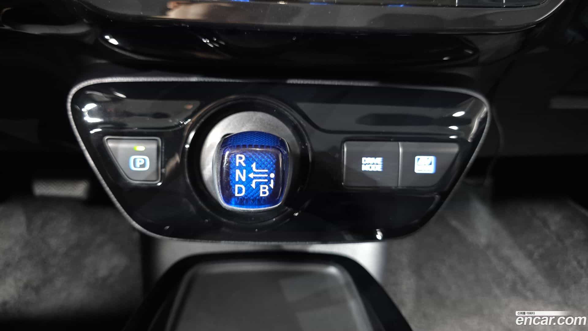 Prius Toyota 2022.6-INNER-009