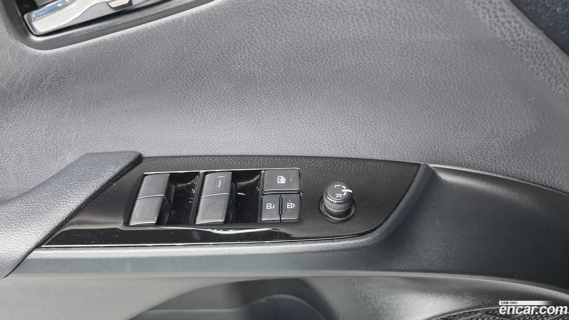 Prius Toyota 2022.6-OPTION-015