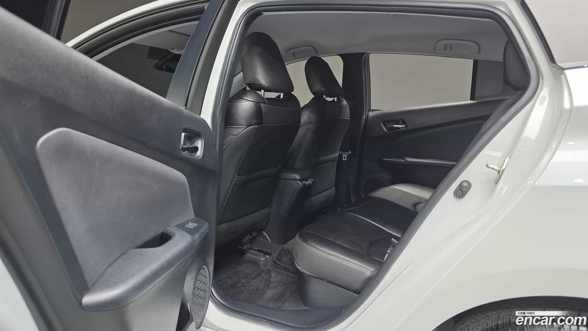 Prius Toyota 2022.6-OPTION-042