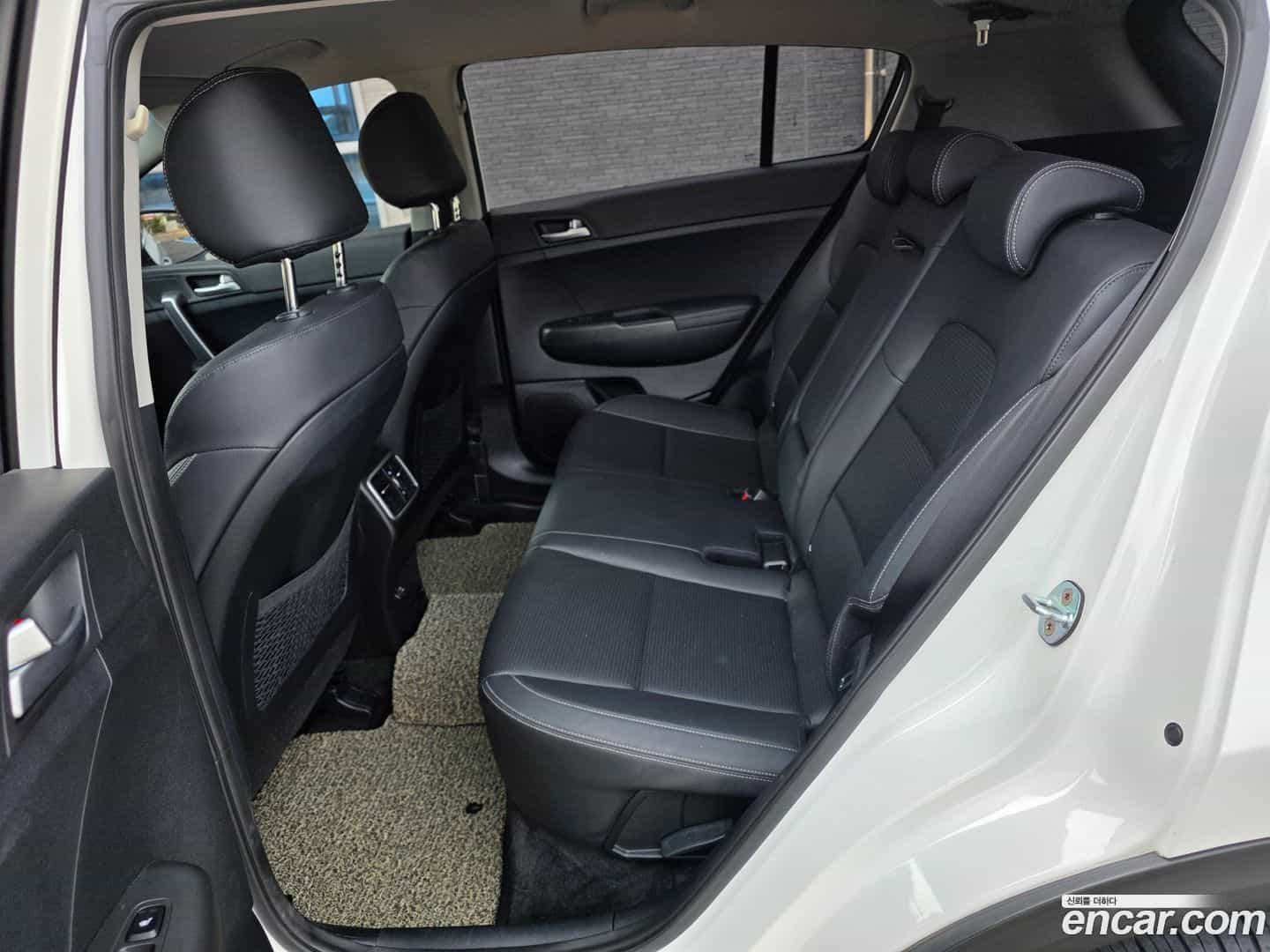 Sportage Kia 2017.8-OPTION-018