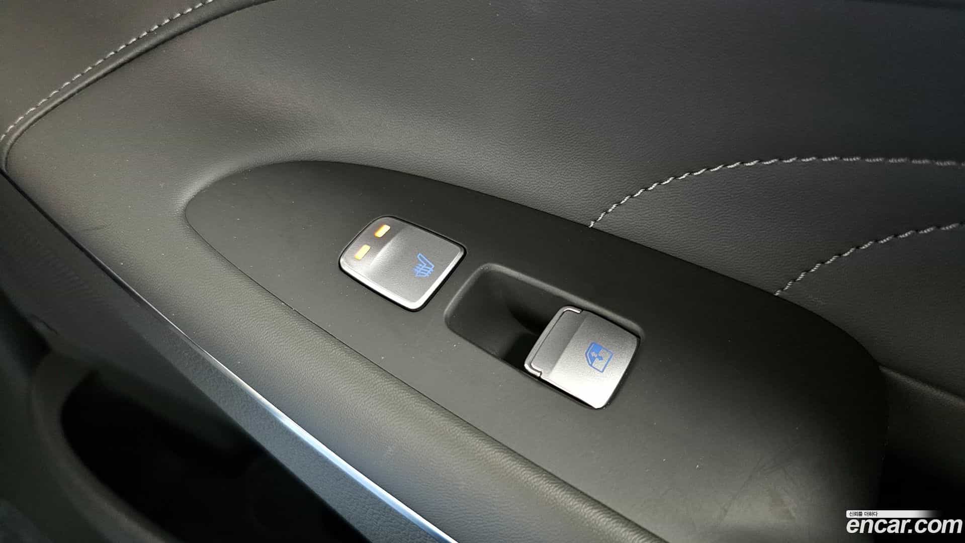 Grandeur Hyundai 2021.1-OPTION-023
