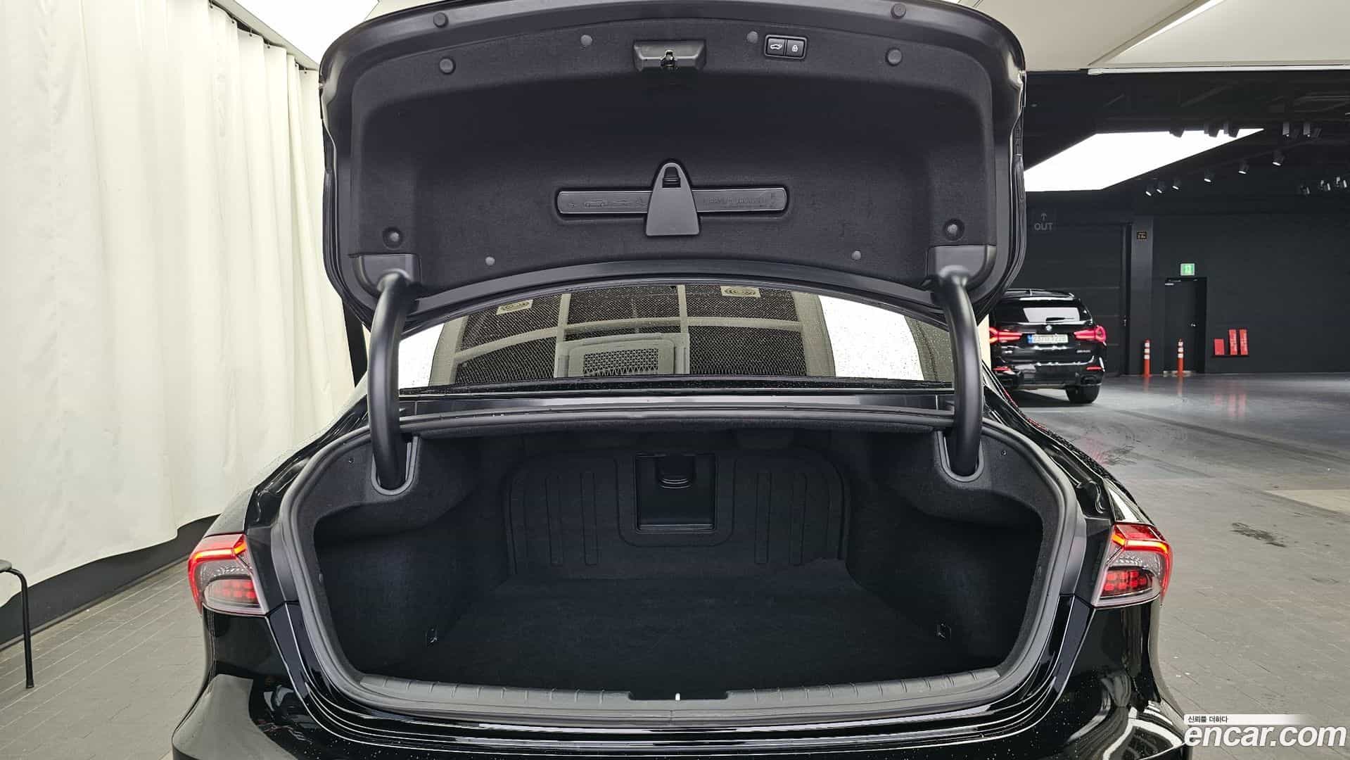 Grandeur Hyundai 2021.1-OPTION-024