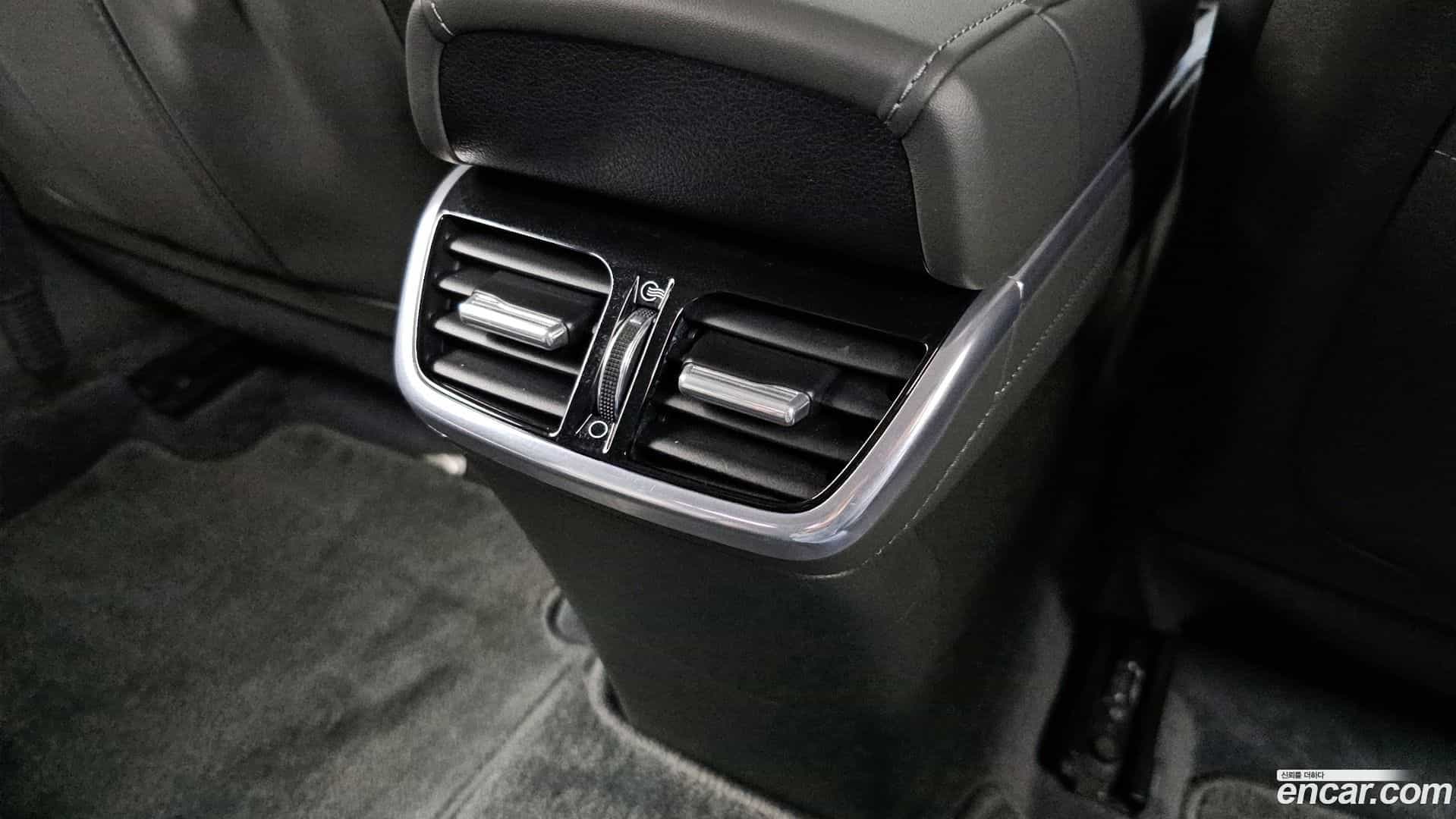 Grandeur Hyundai 2021.1-OPTION-043