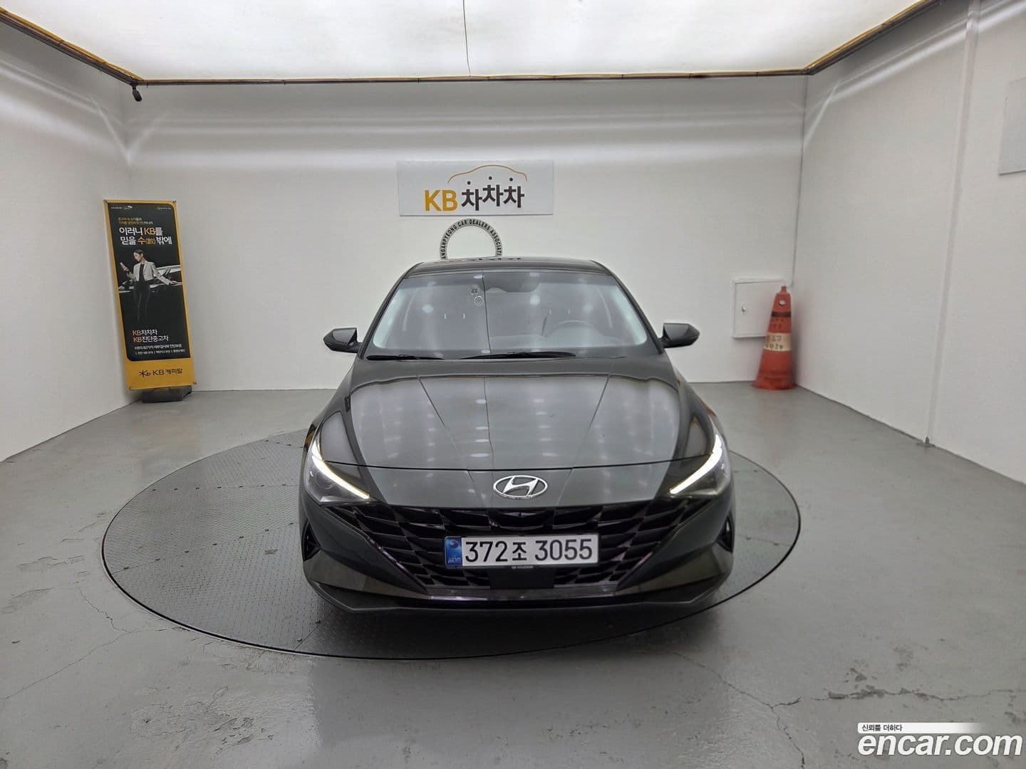 Main__Slider__Photo:AVANTE Hyundai 2021.7-0