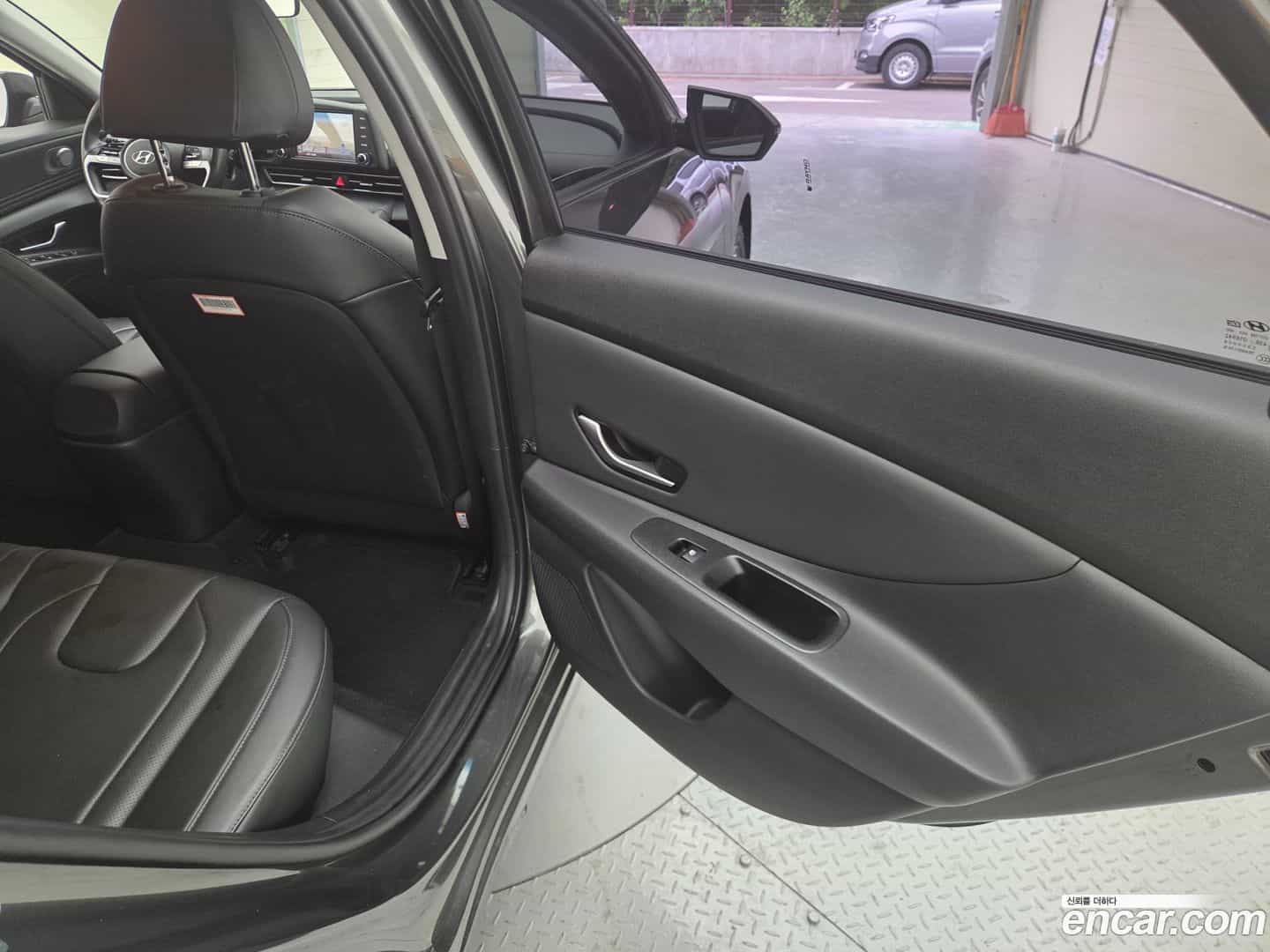 AVANTE Hyundai 2021.7-OPTION-019