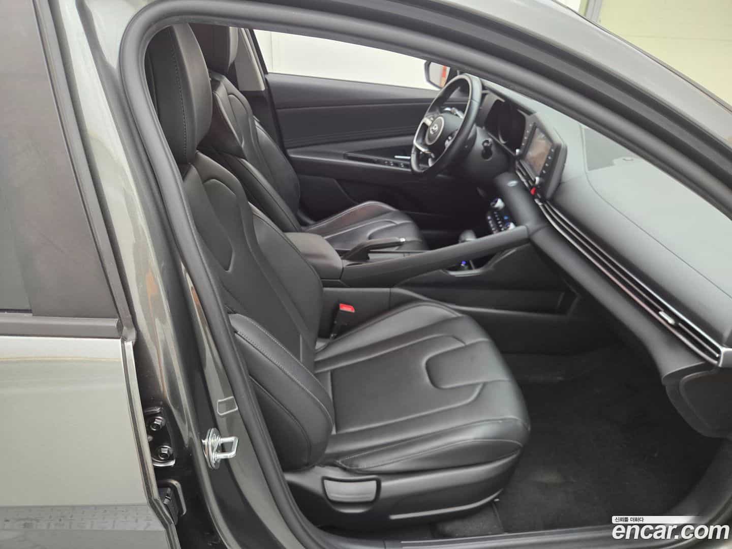 AVANTE Hyundai 2021.7-OPTION-021