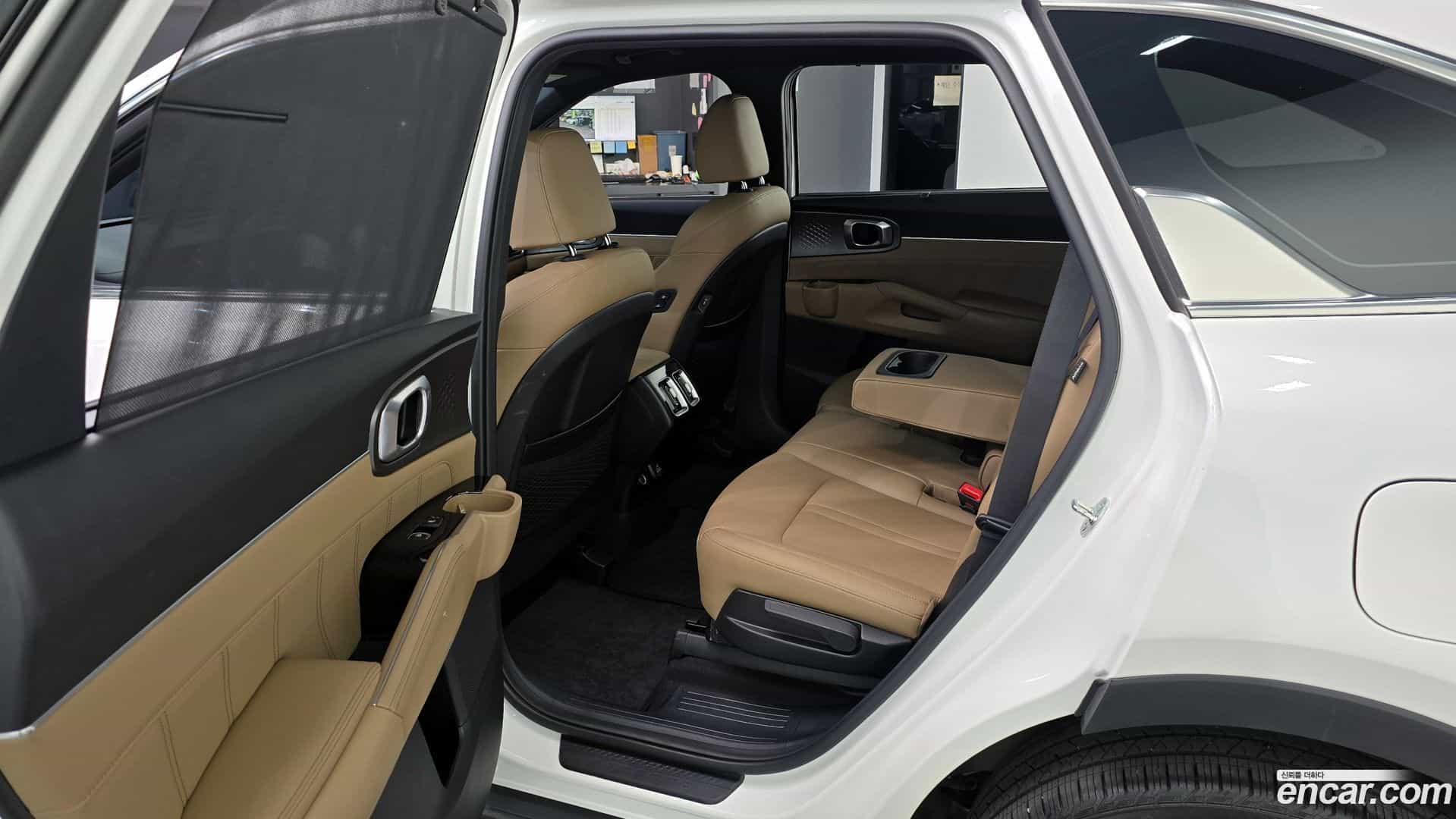 Sorento Kia 2023.8-OPTION-015