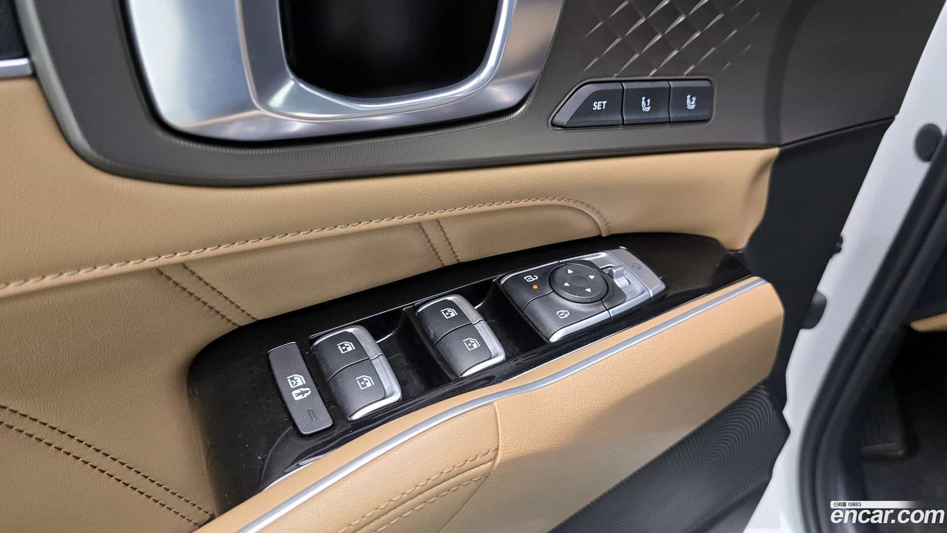 Sorento Kia 2023.8-OPTION-017