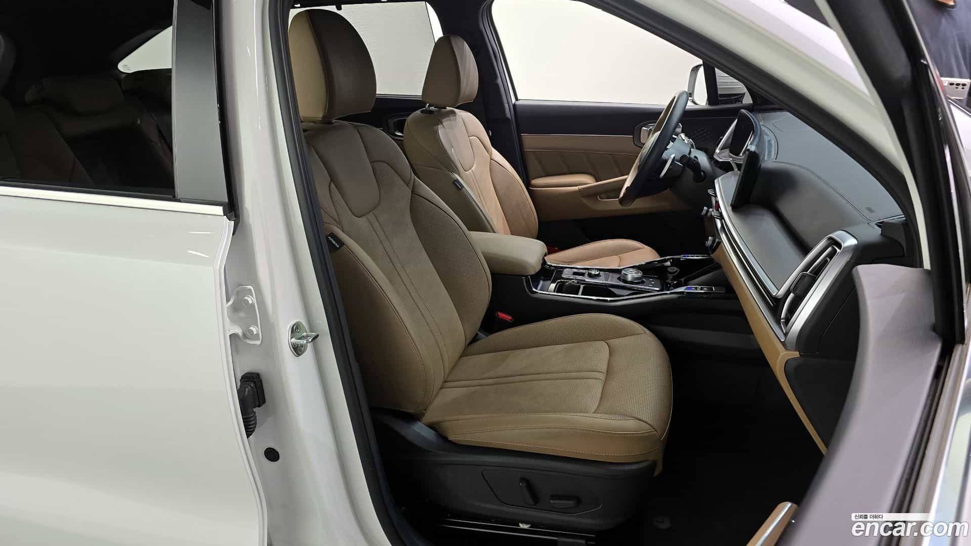 Sorento Kia 2023.8-INNER-036